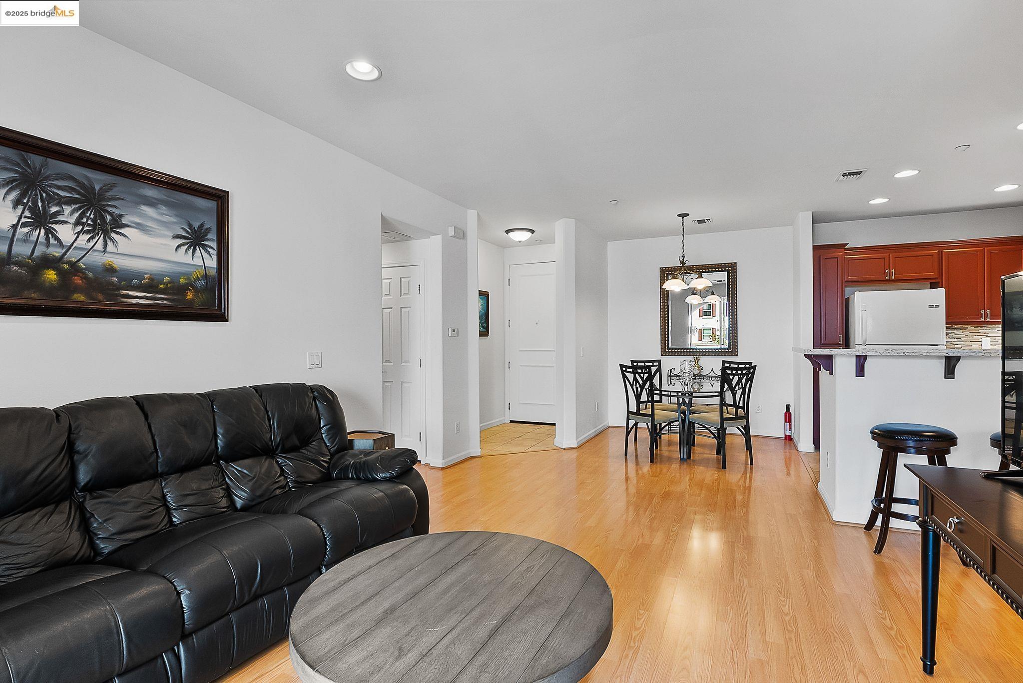 Detail Gallery Image 11 of 19 For 3275 Dublin Blvd #217,  Dublin,  CA 94568 - 2 Beds | 2 Baths