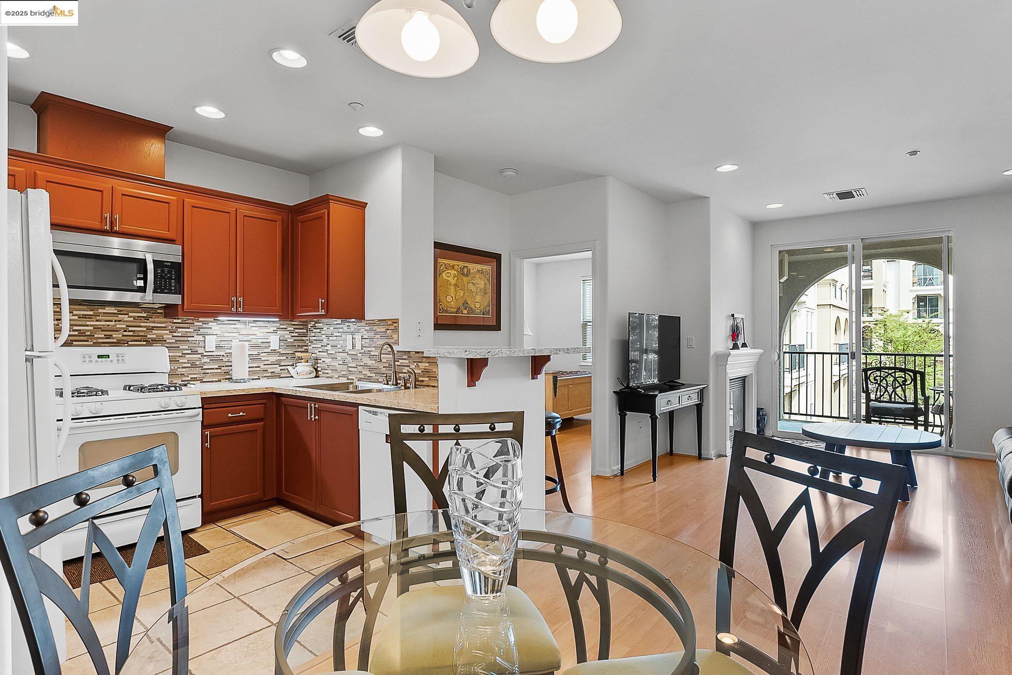Photo #3: 41105238 Listing 