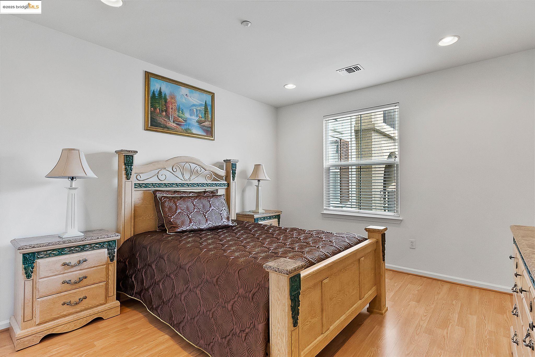 Photo #6: 41105238 Listing 