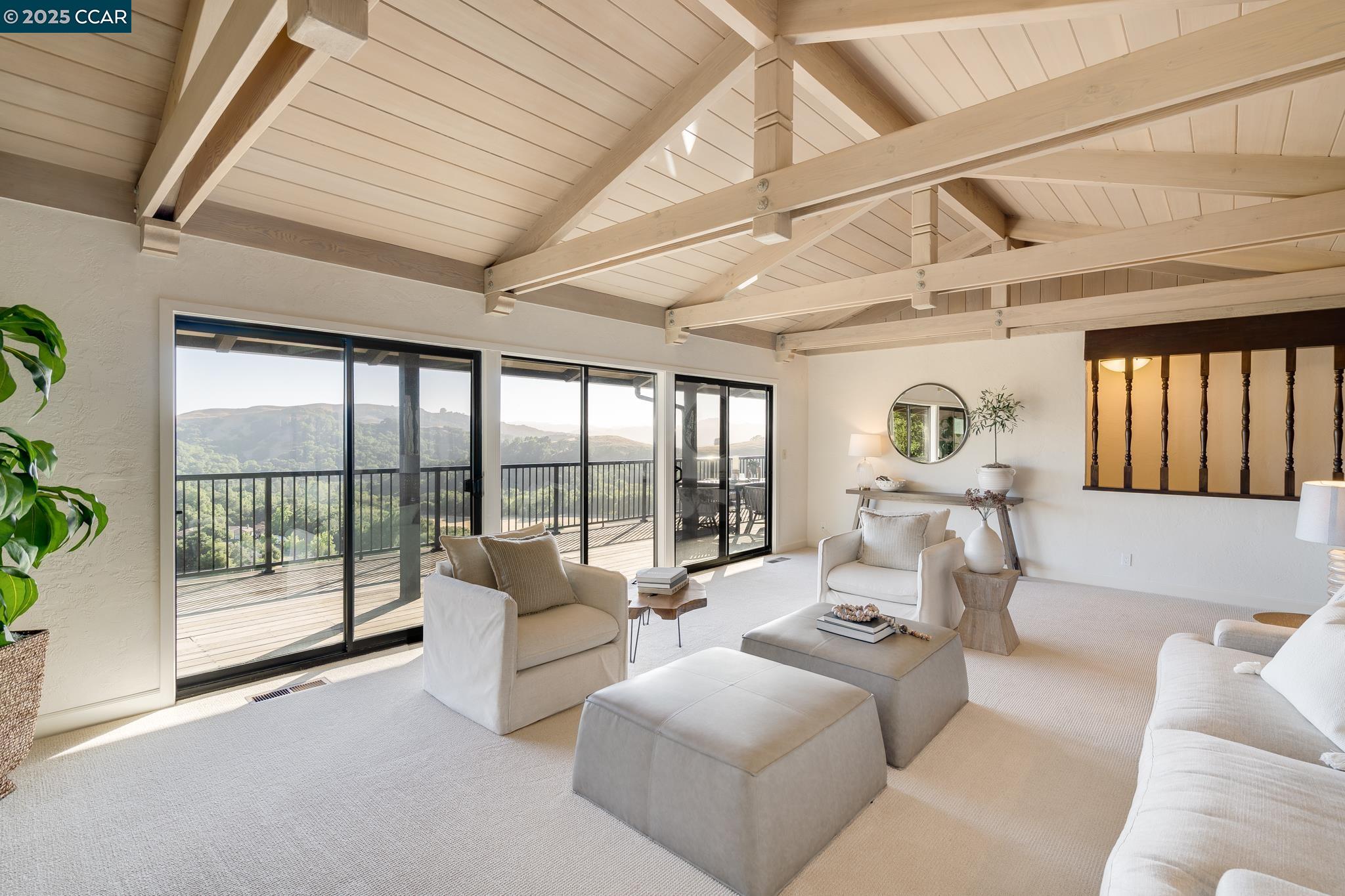 Detail Gallery Image 11 of 37 For 110 Valley Hill Drive, Moraga,  CA 94556 - 4 Beds | 2/1 Baths