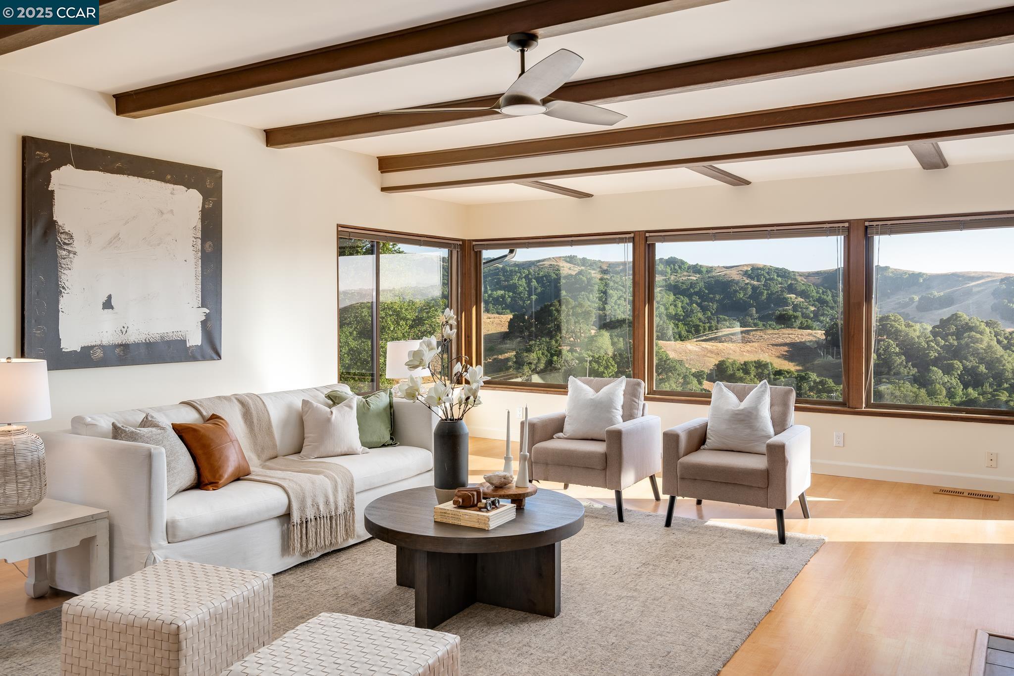 Detail Gallery Image 16 of 37 For 110 Valley Hill Drive, Moraga,  CA 94556 - 4 Beds | 2/1 Baths
