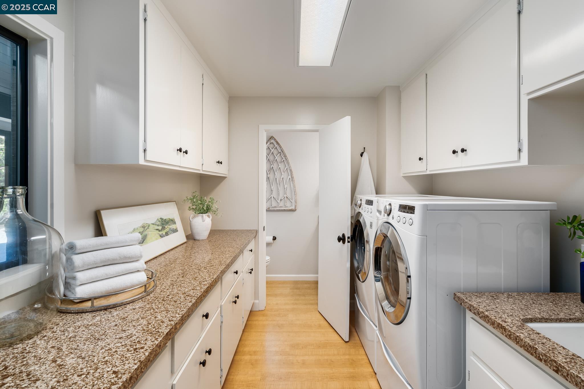 Detail Gallery Image 25 of 37 For 110 Valley Hill Drive, Moraga,  CA 94556 - 4 Beds | 2/1 Baths