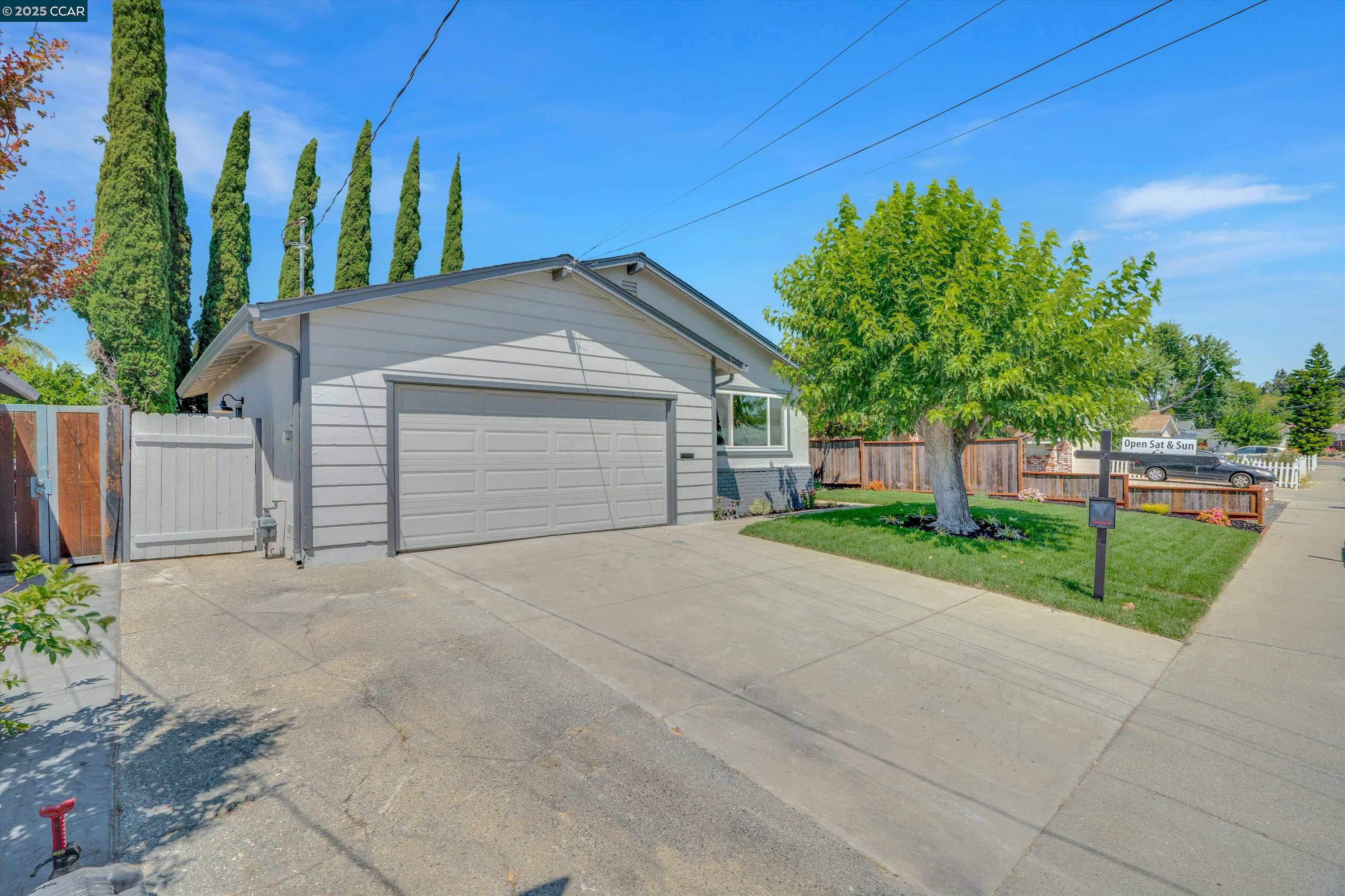 Detail Gallery Image 25 of 26 For 3577 Dumbarton St, Concord,  CA 94519 - 3 Beds | 2 Baths