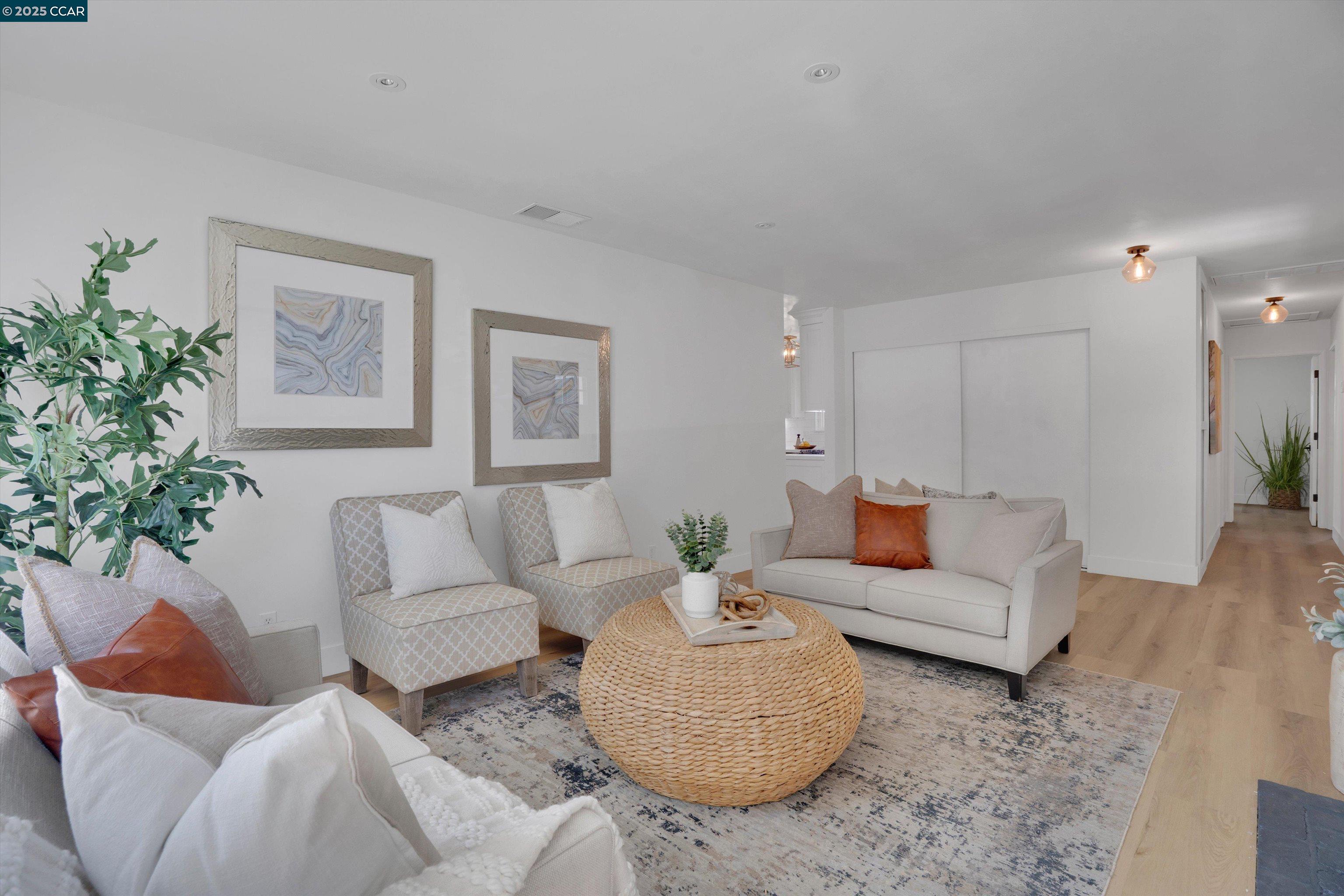 Detail Gallery Image 6 of 26 For 3577 Dumbarton St, Concord,  CA 94519 - 3 Beds | 2 Baths