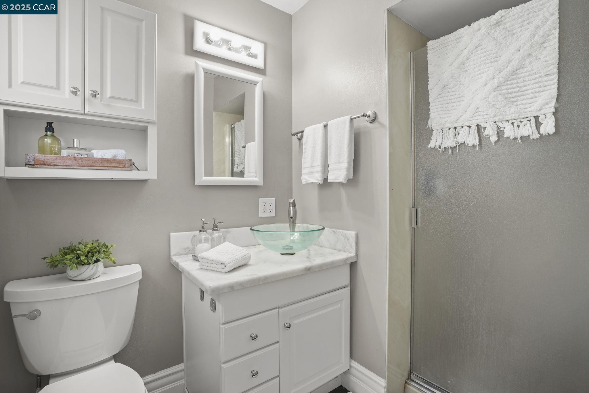 Detail Gallery Image 15 of 24 For 5492 Wilke Dr, Concord,  CA 94521 - 4 Beds | 2 Baths