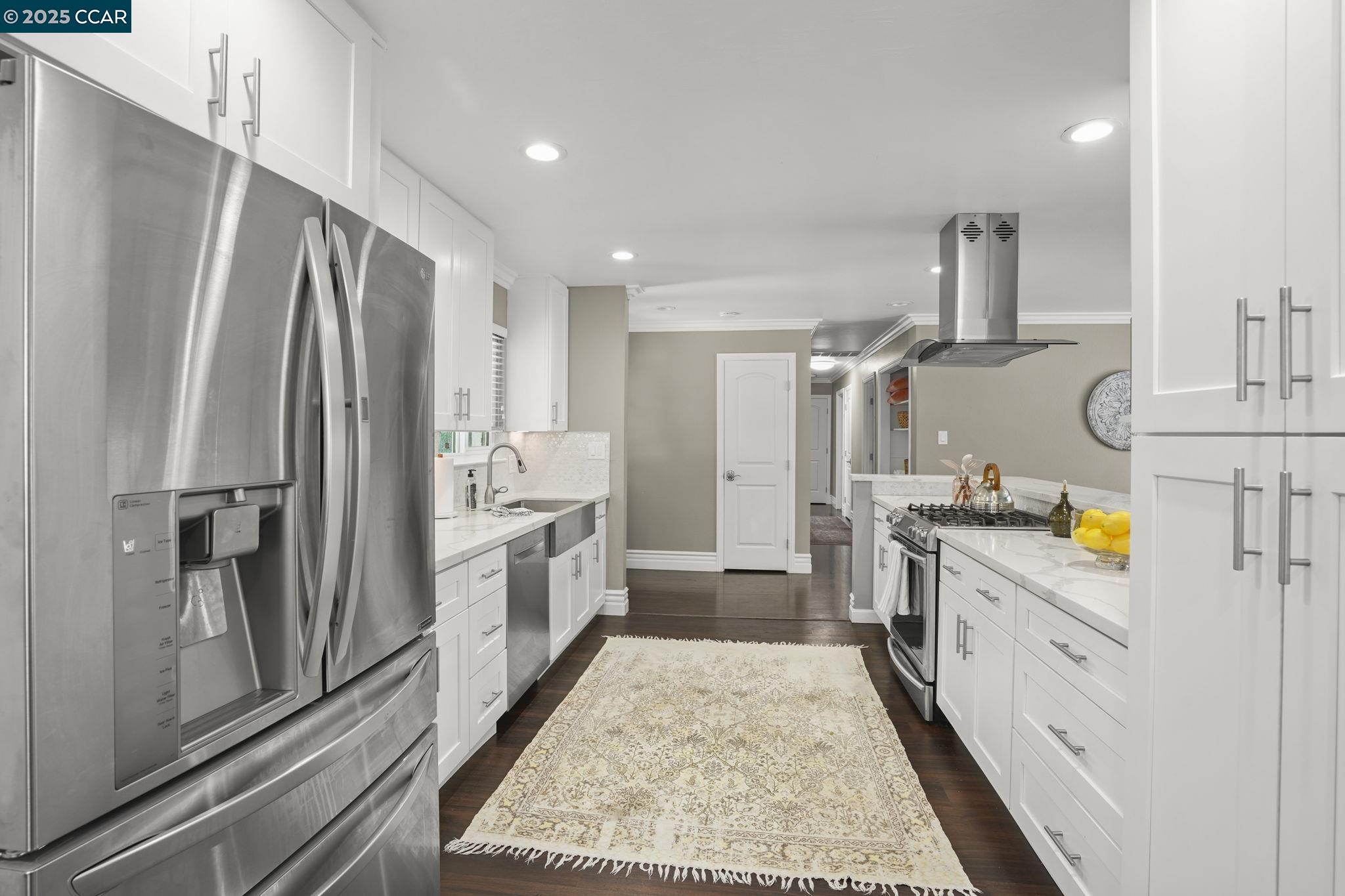 Detail Gallery Image 5 of 24 For 5492 Wilke Dr, Concord,  CA 94521 - 4 Beds | 2 Baths