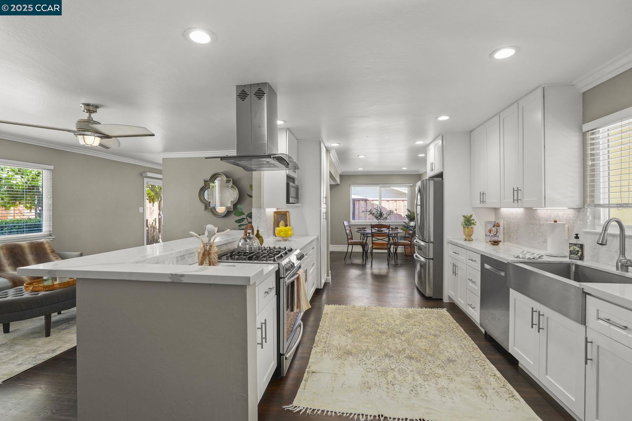 Detail Gallery Image 8 of 24 For 5492 Wilke Dr, Concord,  CA 94521 - 4 Beds | 2 Baths