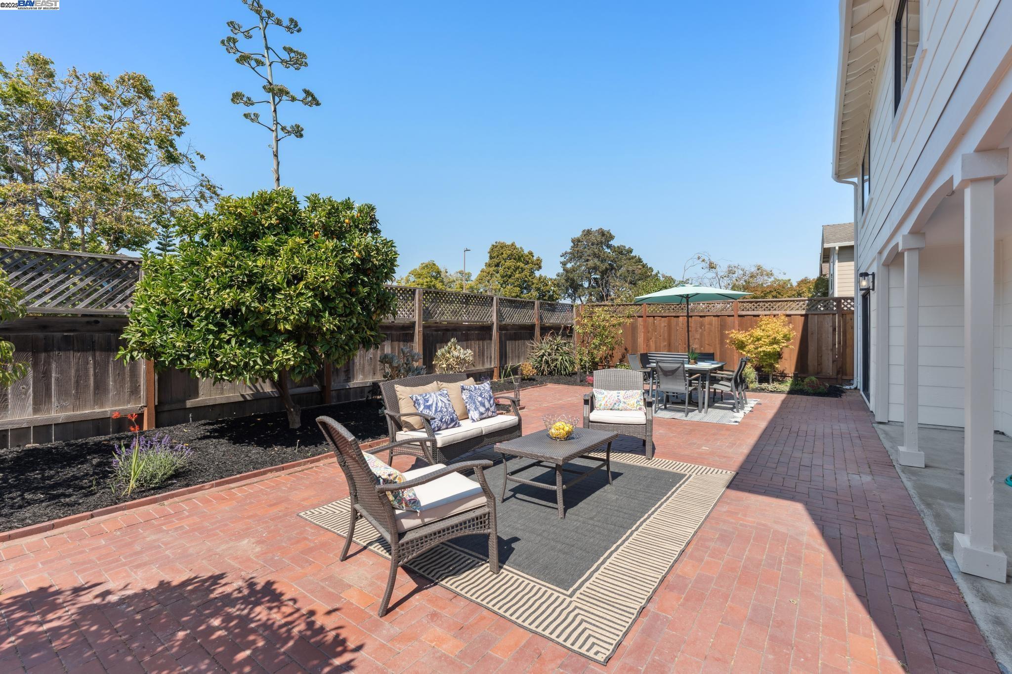 Detail Gallery Image 22 of 55 For 111 Capetown Dr, Alameda,  CA 94502 - 4 Beds | 2/1 Baths