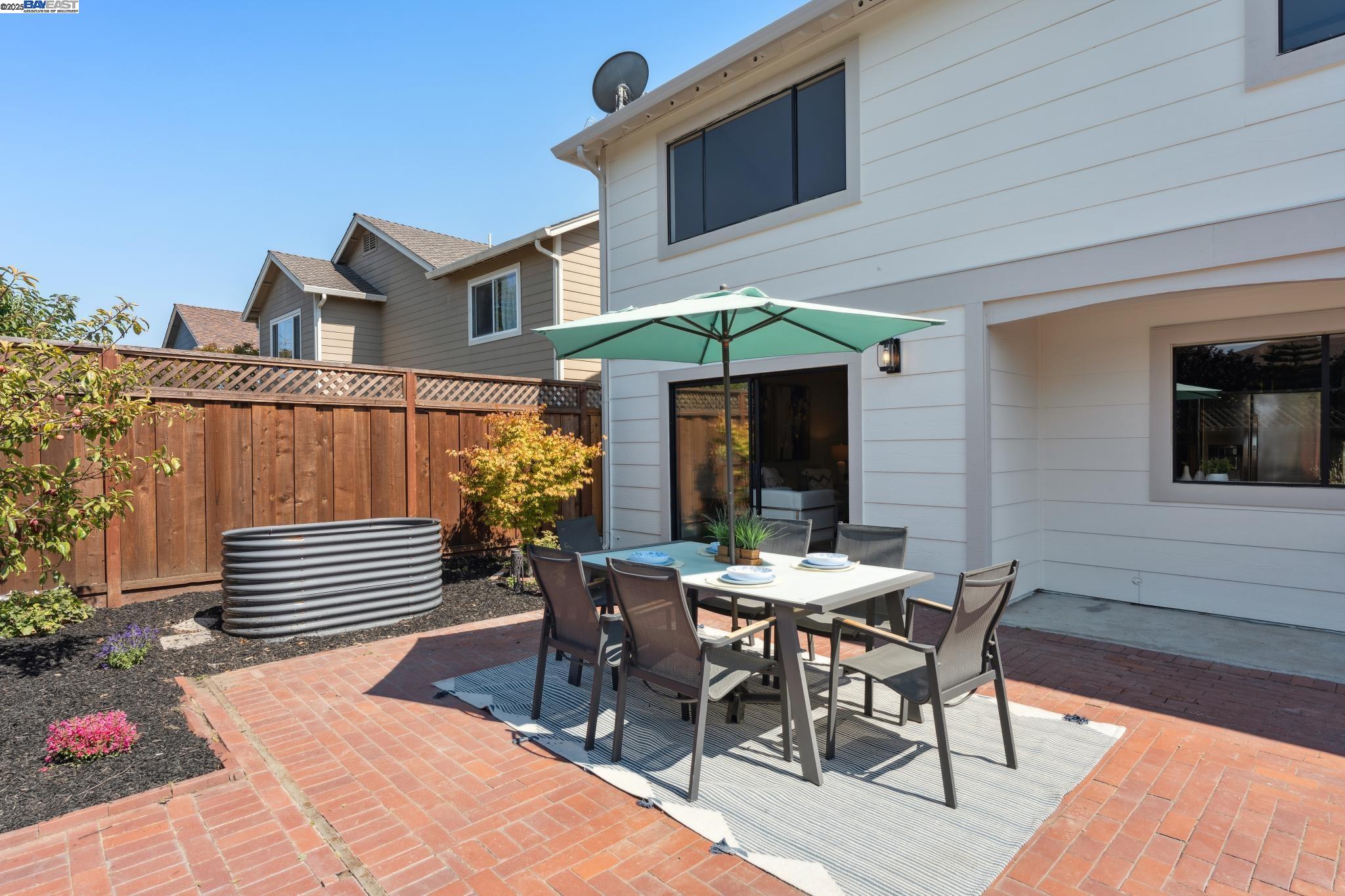 Detail Gallery Image 26 of 55 For 111 Capetown Dr, Alameda,  CA 94502 - 4 Beds | 2/1 Baths