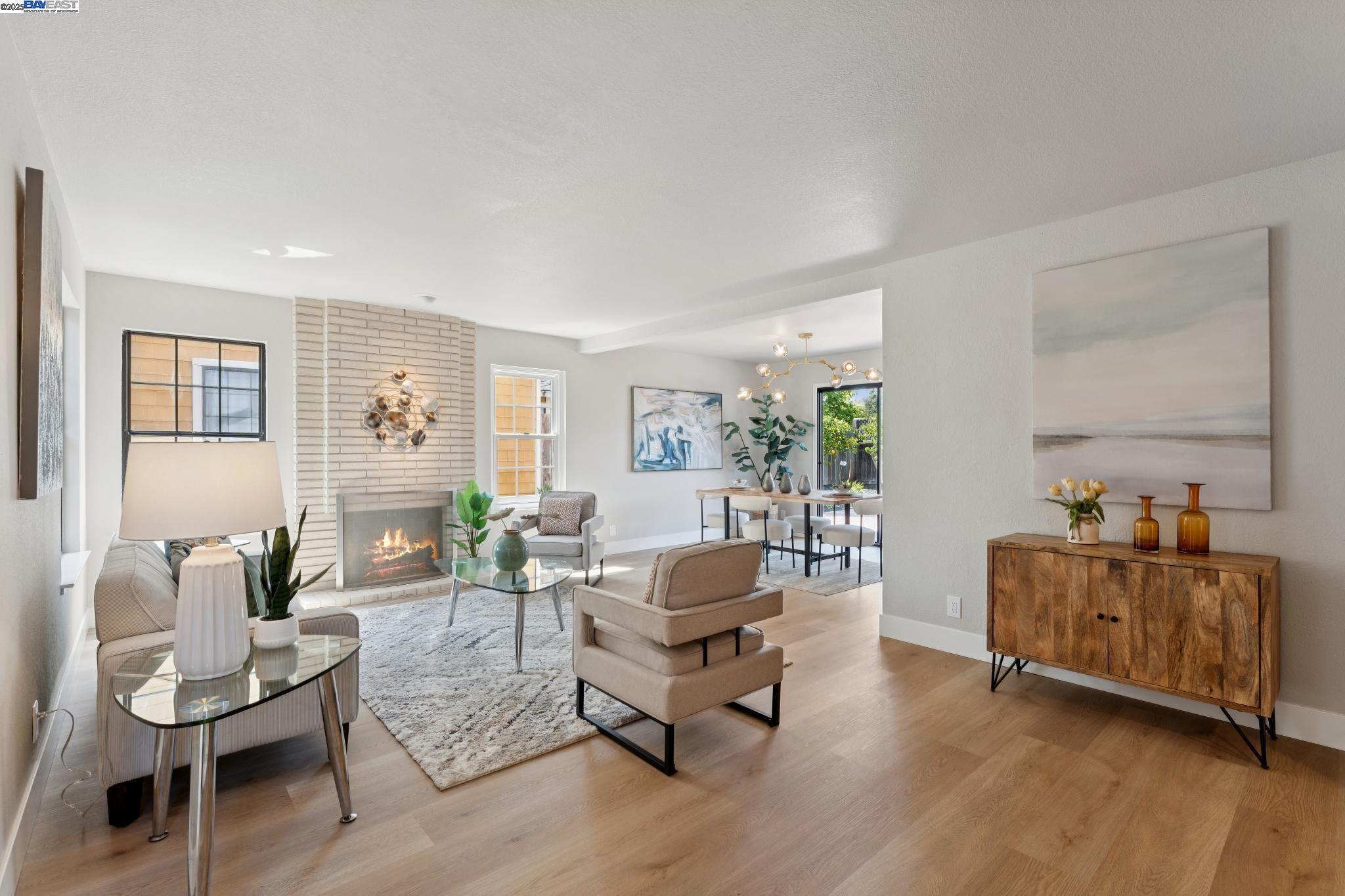 Detail Gallery Image 4 of 55 For 111 Capetown Dr, Alameda,  CA 94502 - 4 Beds | 2/1 Baths