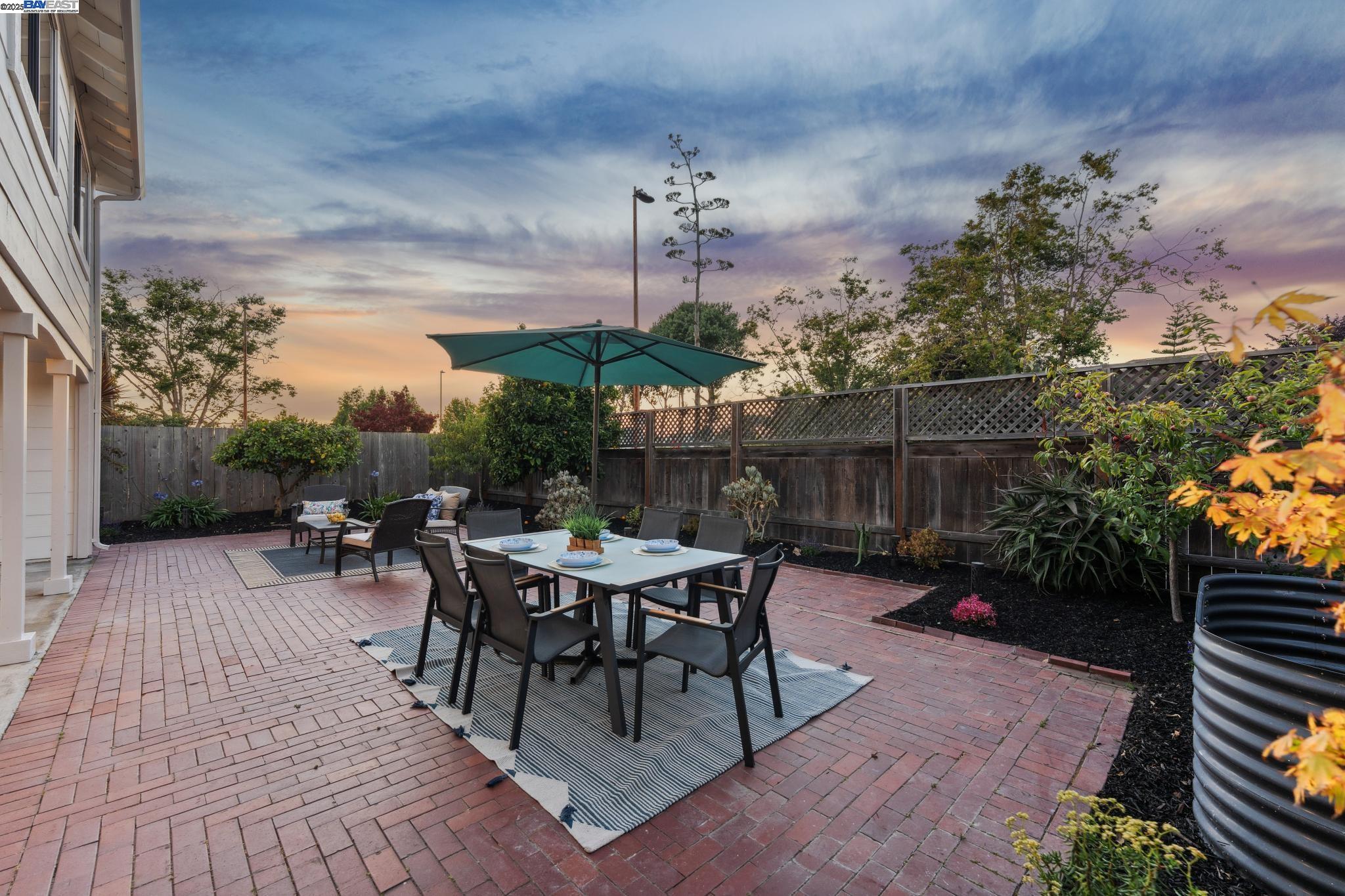 Detail Gallery Image 48 of 55 For 111 Capetown Dr, Alameda,  CA 94502 - 4 Beds | 2/1 Baths