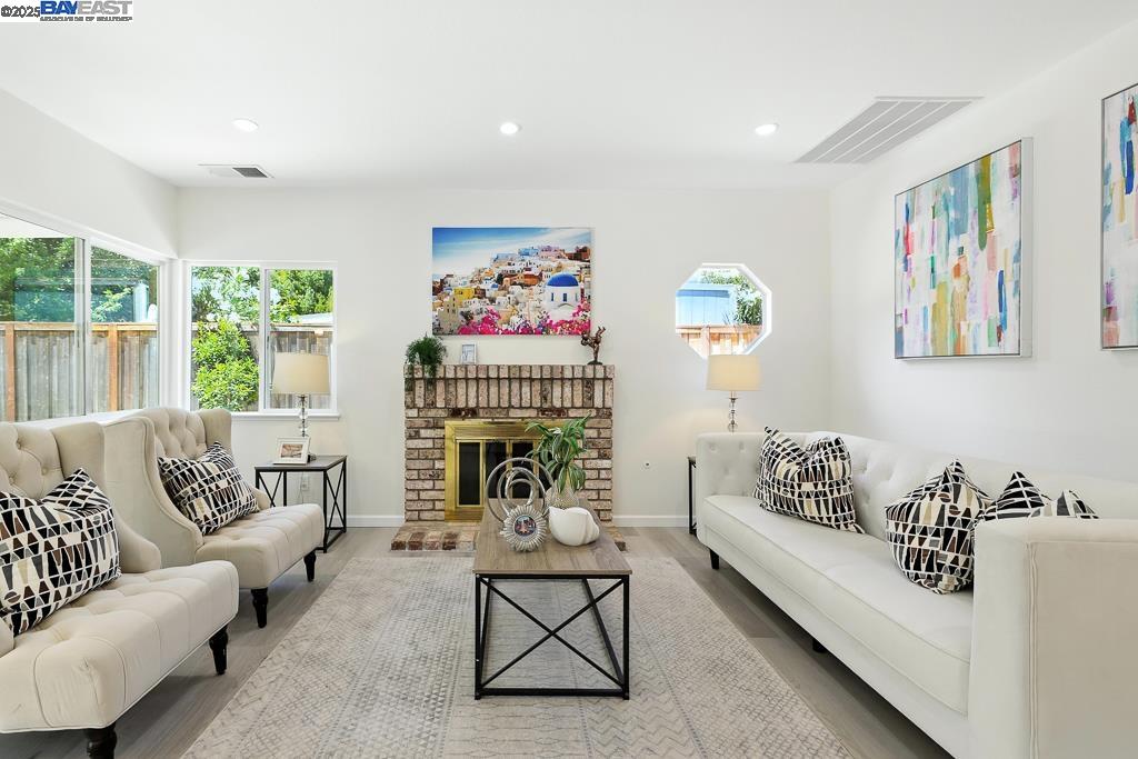 Detail Gallery Image 31 of 60 For 302 Carson St, Hercules,  CA 94547 - 4 Beds | 3 Baths