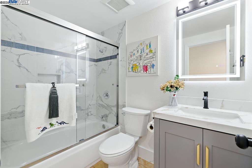 Detail Gallery Image 35 of 60 For 302 Carson St, Hercules,  CA 94547 - 4 Beds | 3 Baths