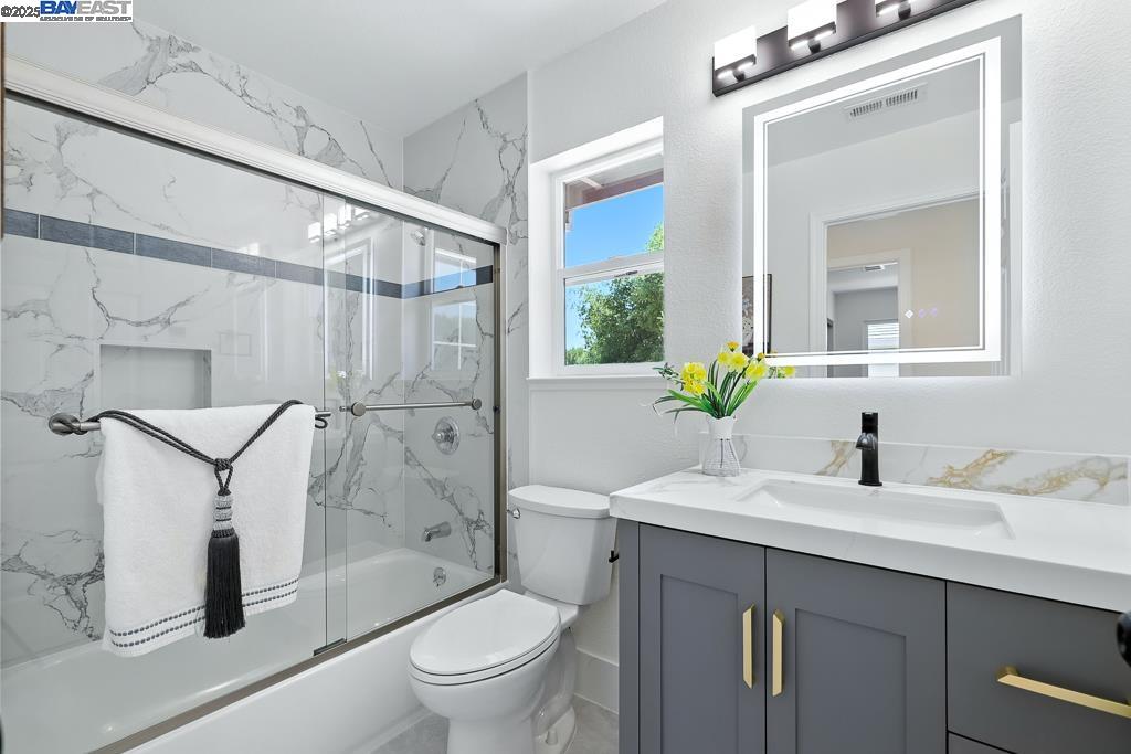 Detail Gallery Image 42 of 60 For 302 Carson St, Hercules,  CA 94547 - 4 Beds | 3 Baths