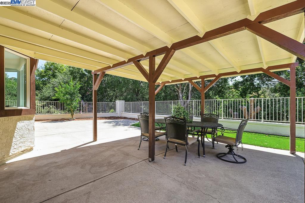 Detail Gallery Image 54 of 60 For 302 Carson St, Hercules,  CA 94547 - 4 Beds | 3 Baths