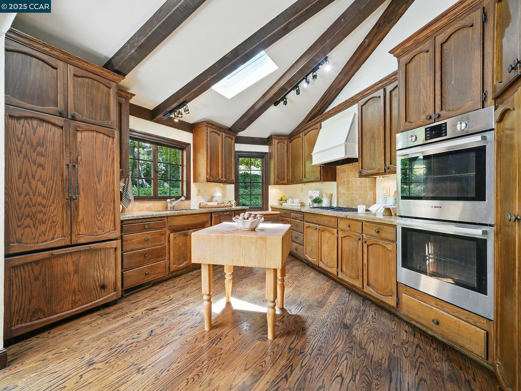 Detail Gallery Image 12 of 44 For 66 Ambleside Court, Danville,  CA 94526 - 4 Beds | 3 Baths