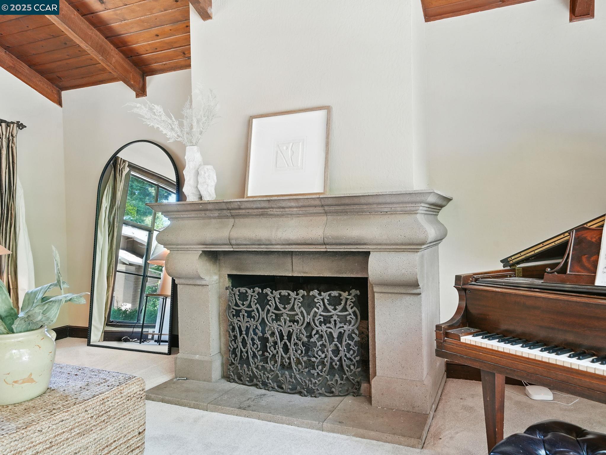 Detail Gallery Image 4 of 44 For 66 Ambleside Court, Danville,  CA 94526 - 4 Beds | 3 Baths