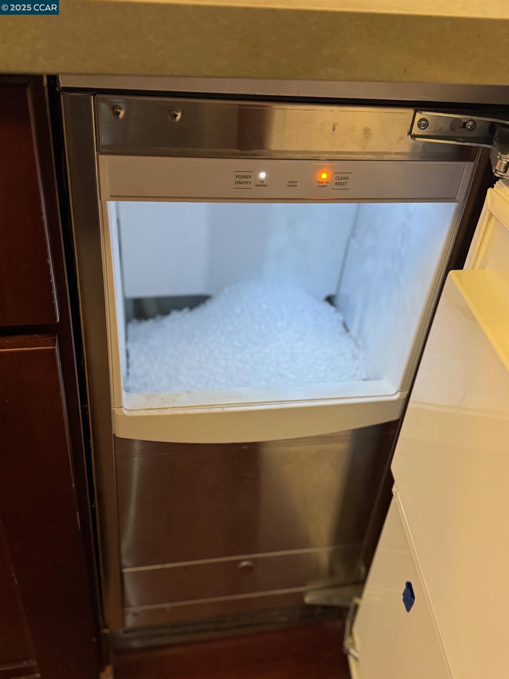 Detail Gallery Image 11 of 42 For 1736 Silverwood Dr, Martinez,  CA 94553 - 3 Beds | 2 Baths