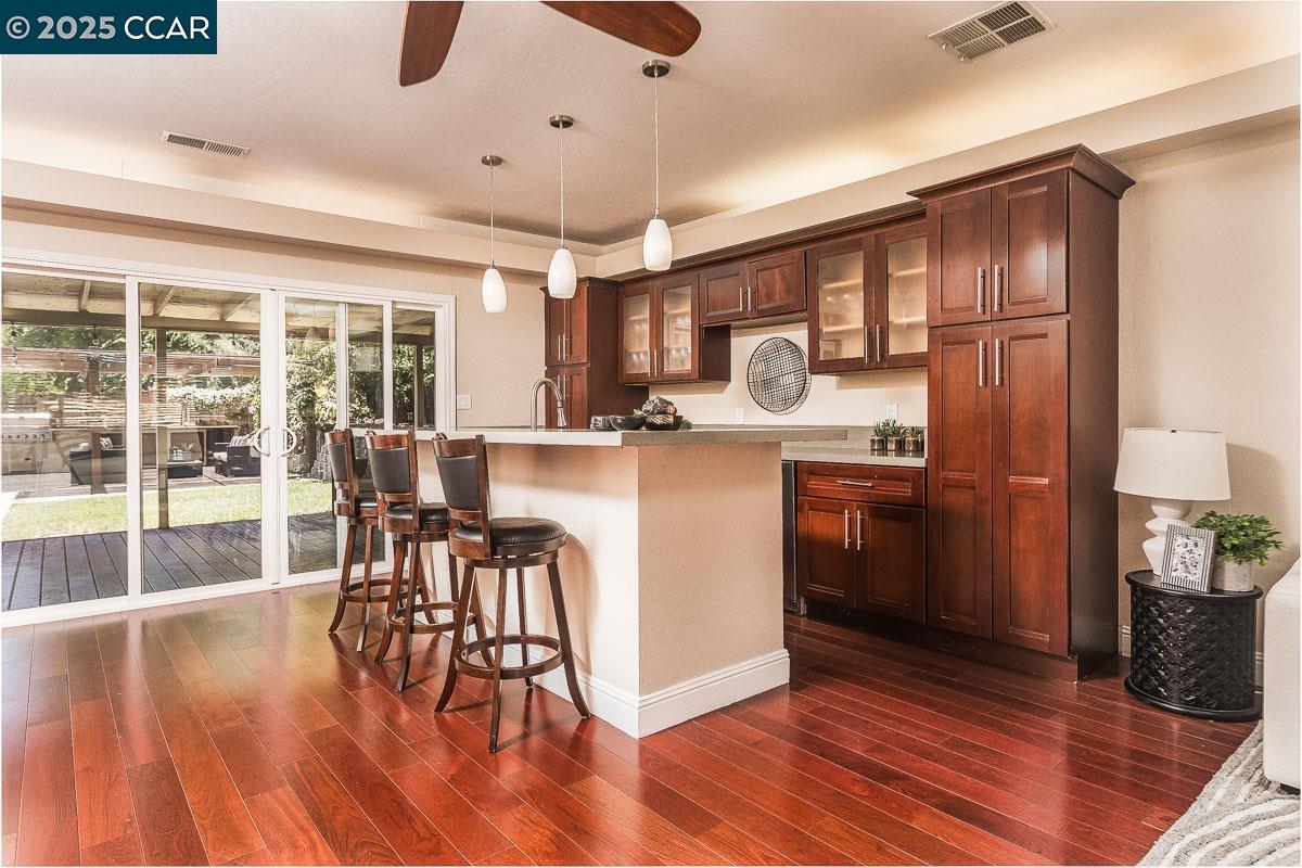 Detail Gallery Image 17 of 33 For 1736 Silverwood Dr, Martinez,  CA 94553 - 3 Beds | 2 Baths