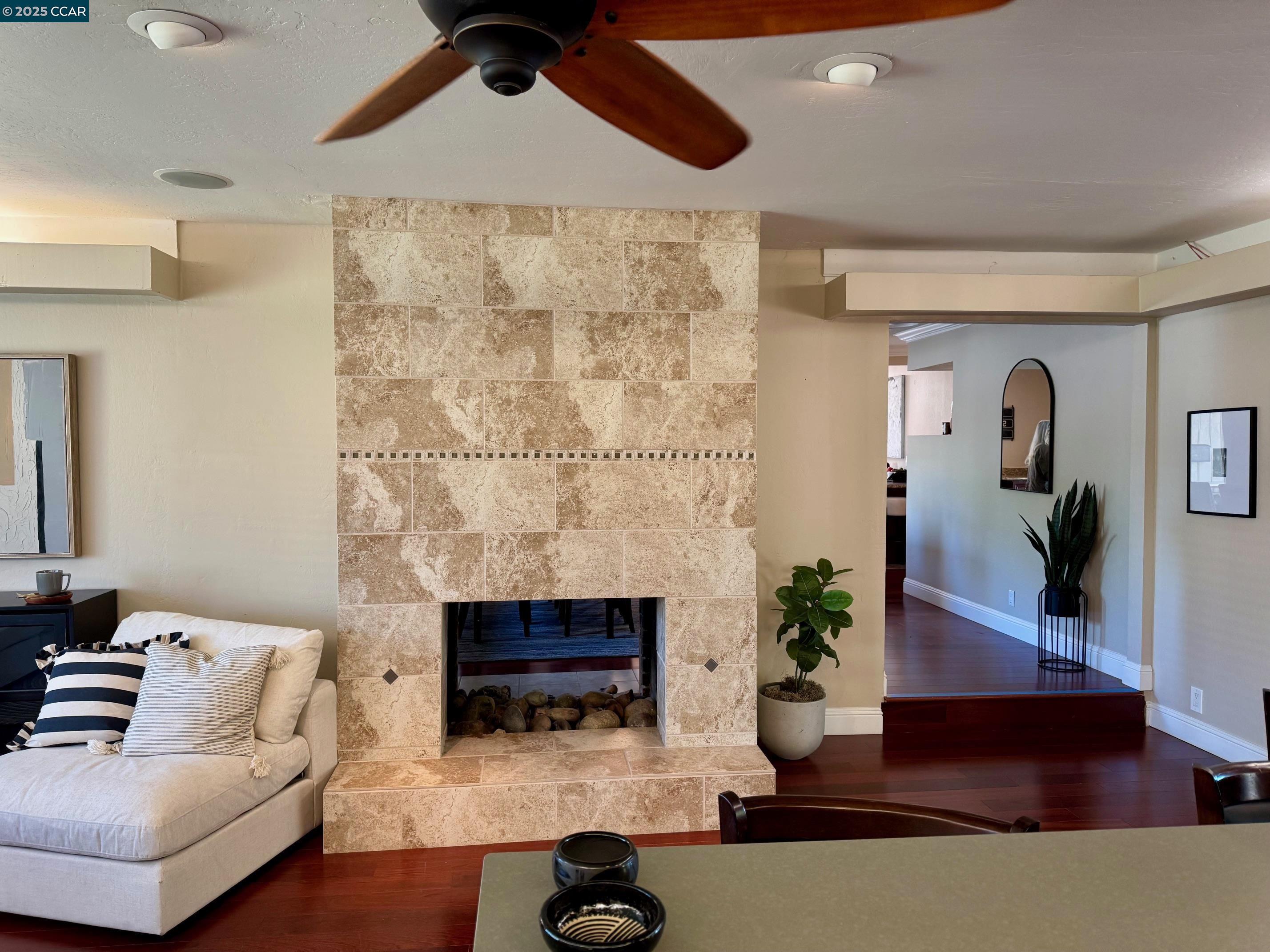 Detail Gallery Image 16 of 42 For 1736 Silverwood Dr, Martinez,  CA 94553 - 3 Beds | 2 Baths