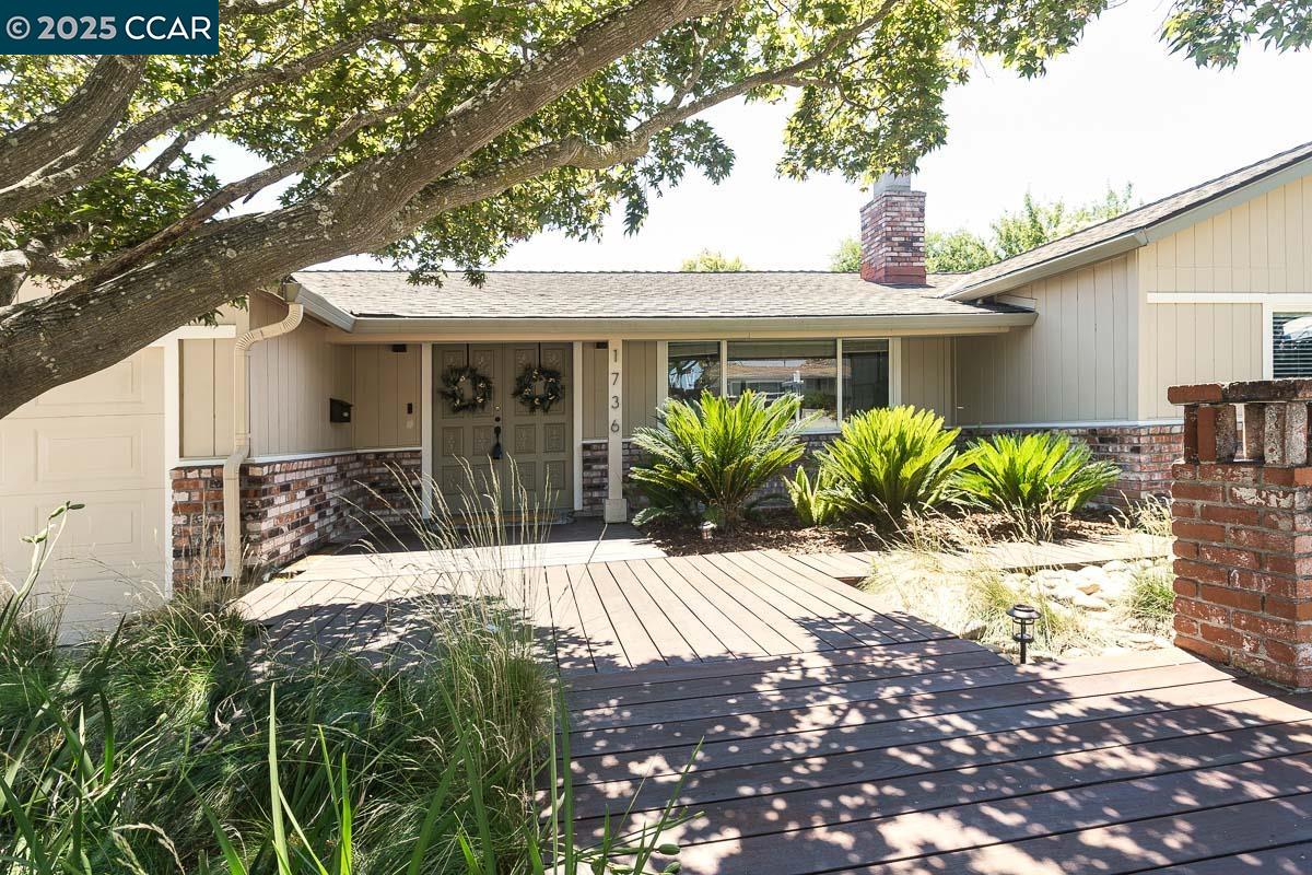 Detail Gallery Image 4 of 33 For 1736 Silverwood Dr, Martinez,  CA 94553 - 3 Beds | 2 Baths