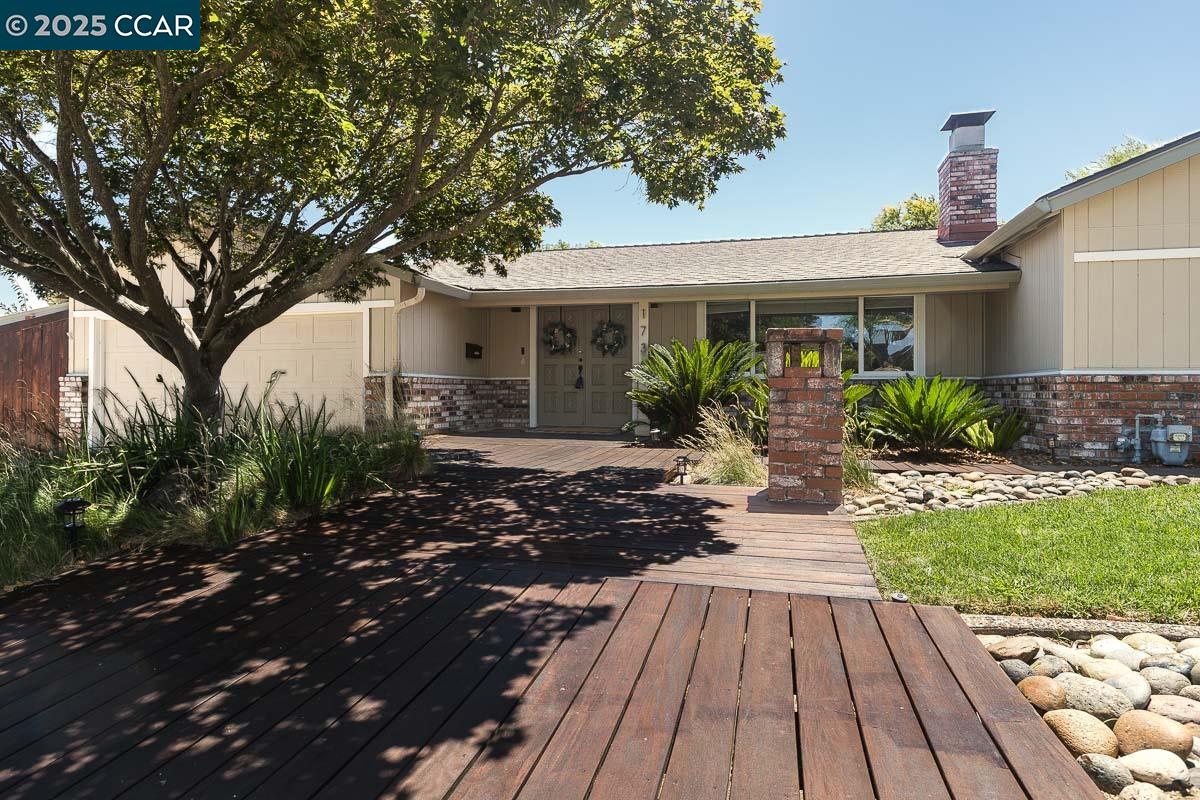 Detail Gallery Image 5 of 33 For 1736 Silverwood Dr, Martinez,  CA 94553 - 3 Beds | 2 Baths