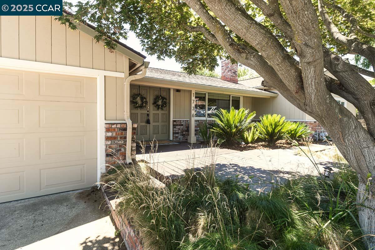 Detail Gallery Image 6 of 33 For 1736 Silverwood Dr, Martinez,  CA 94553 - 3 Beds | 2 Baths