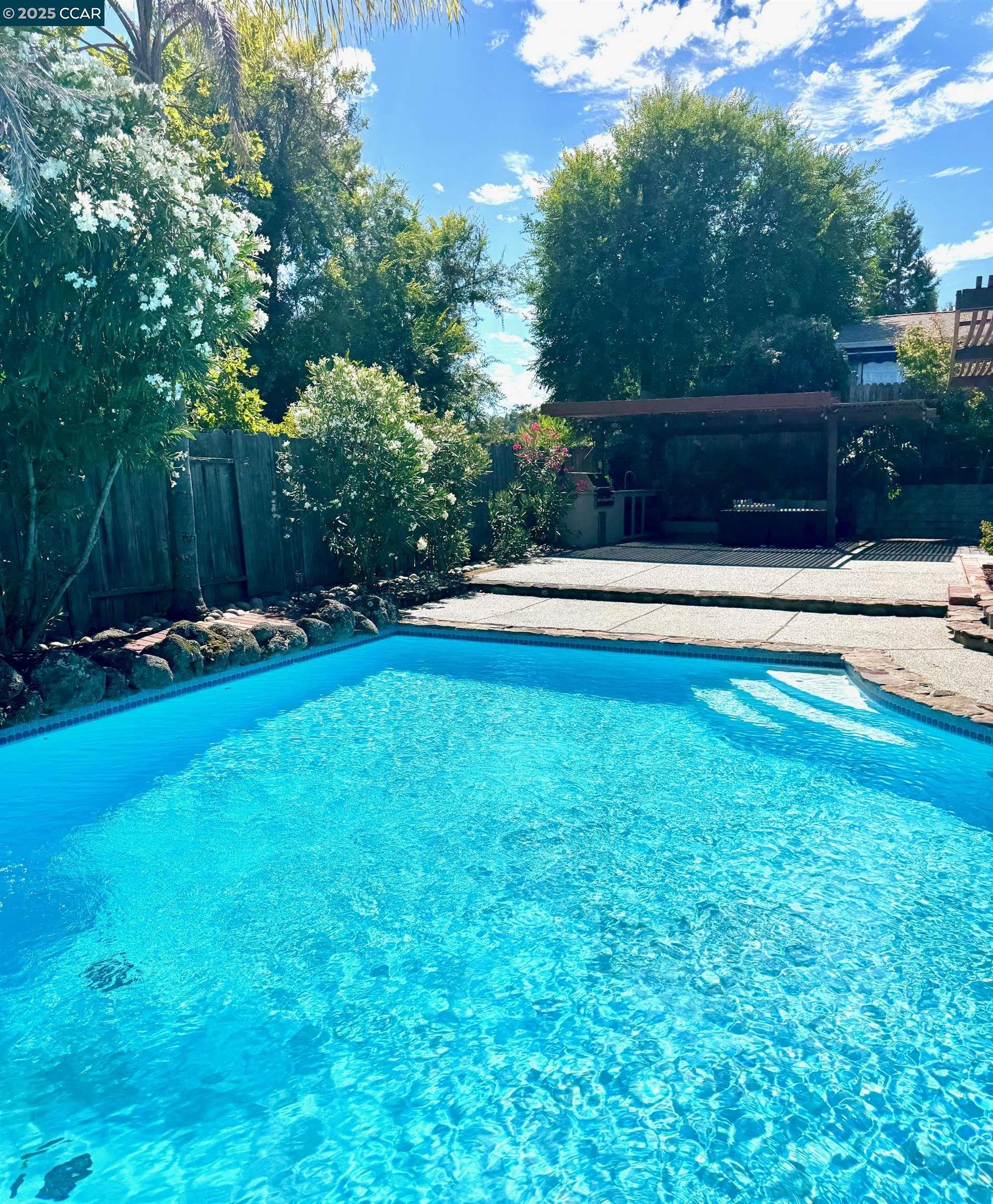 Detail Gallery Image 41 of 42 For 1736 Silverwood Dr, Martinez,  CA 94553 - 3 Beds | 2 Baths