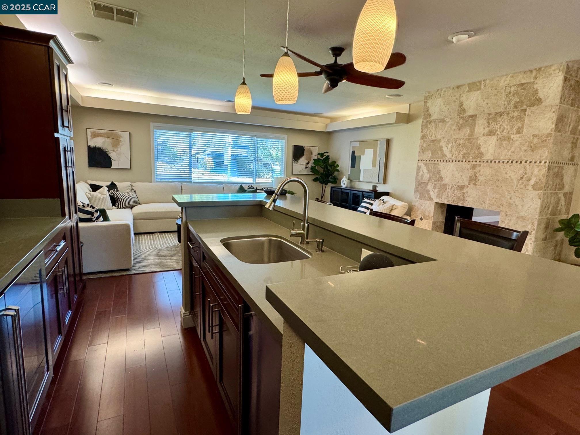 Detail Gallery Image 6 of 42 For 1736 Silverwood Dr, Martinez,  CA 94553 - 3 Beds | 2 Baths