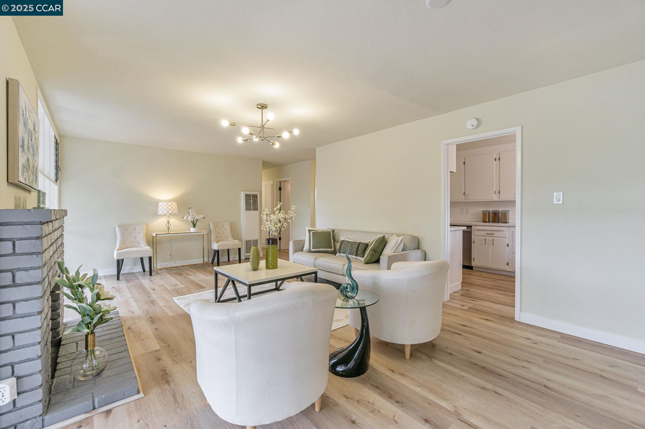Detail Gallery Image 15 of 30 For 3119 Meadowbrook Dr, Concord,  CA 94519 - 3 Beds | 2 Baths