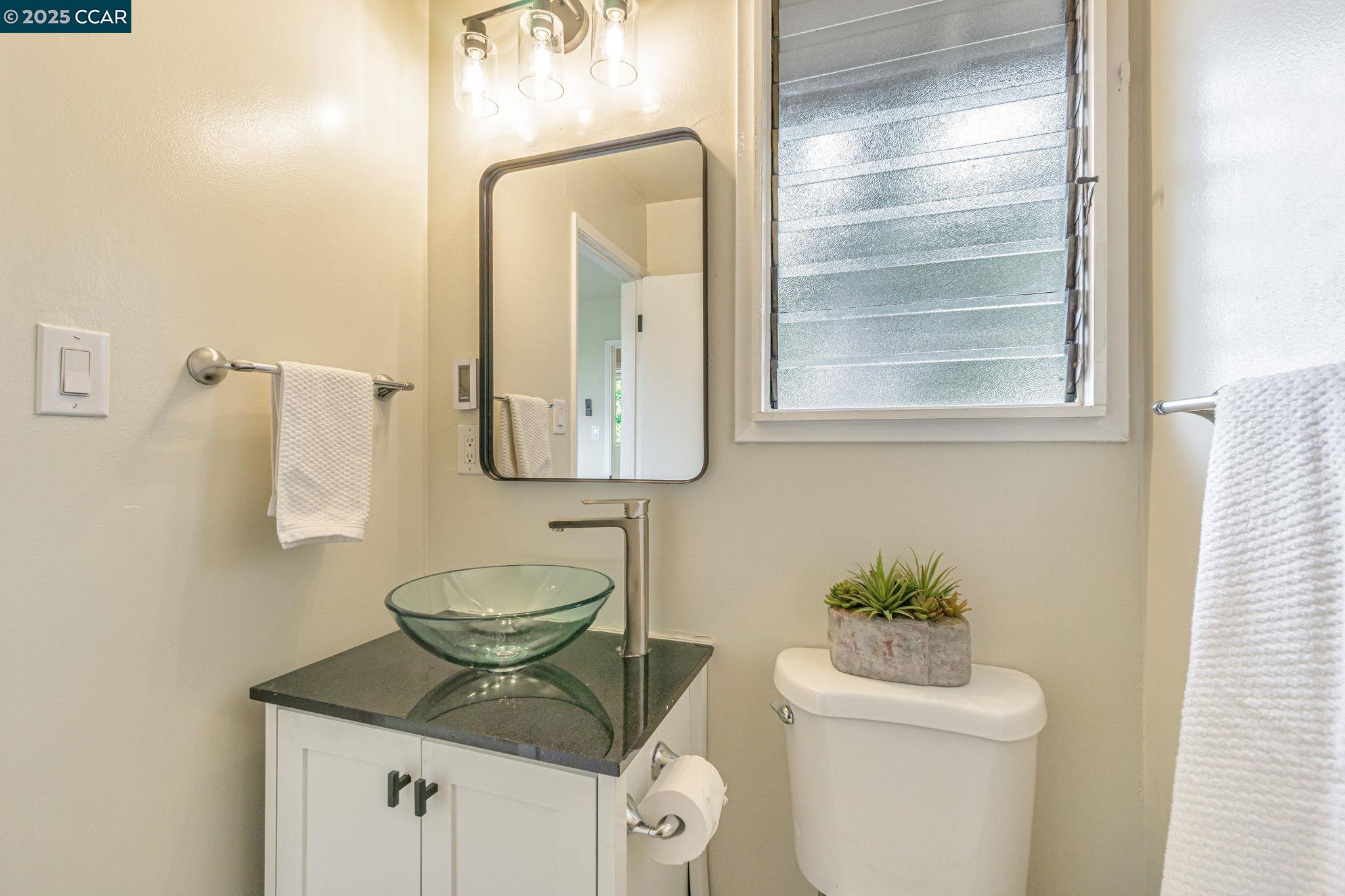 Detail Gallery Image 24 of 30 For 3119 Meadowbrook Dr, Concord,  CA 94519 - 3 Beds | 2 Baths