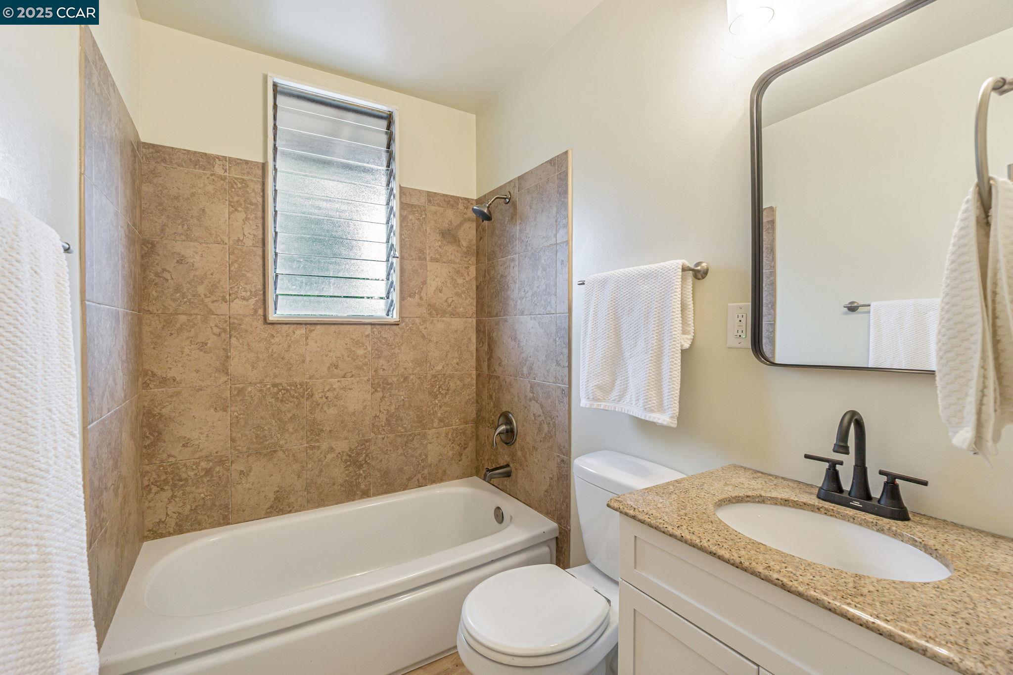 Detail Gallery Image 25 of 30 For 3119 Meadowbrook Dr, Concord,  CA 94519 - 3 Beds | 2 Baths