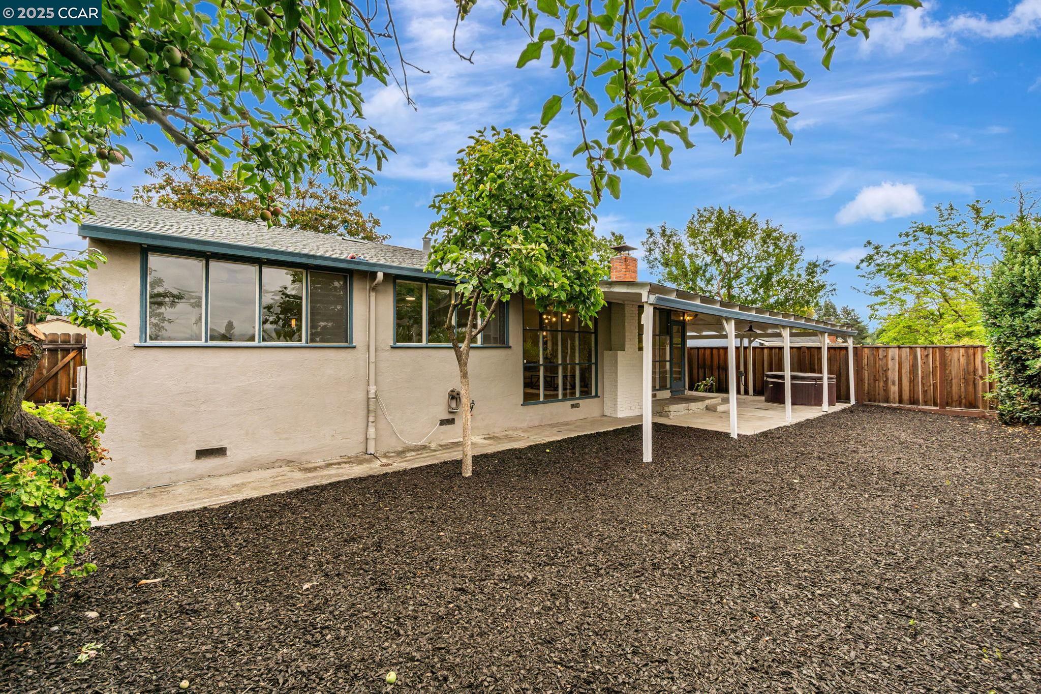 Detail Gallery Image 28 of 30 For 3119 Meadowbrook Dr, Concord,  CA 94519 - 3 Beds | 2 Baths