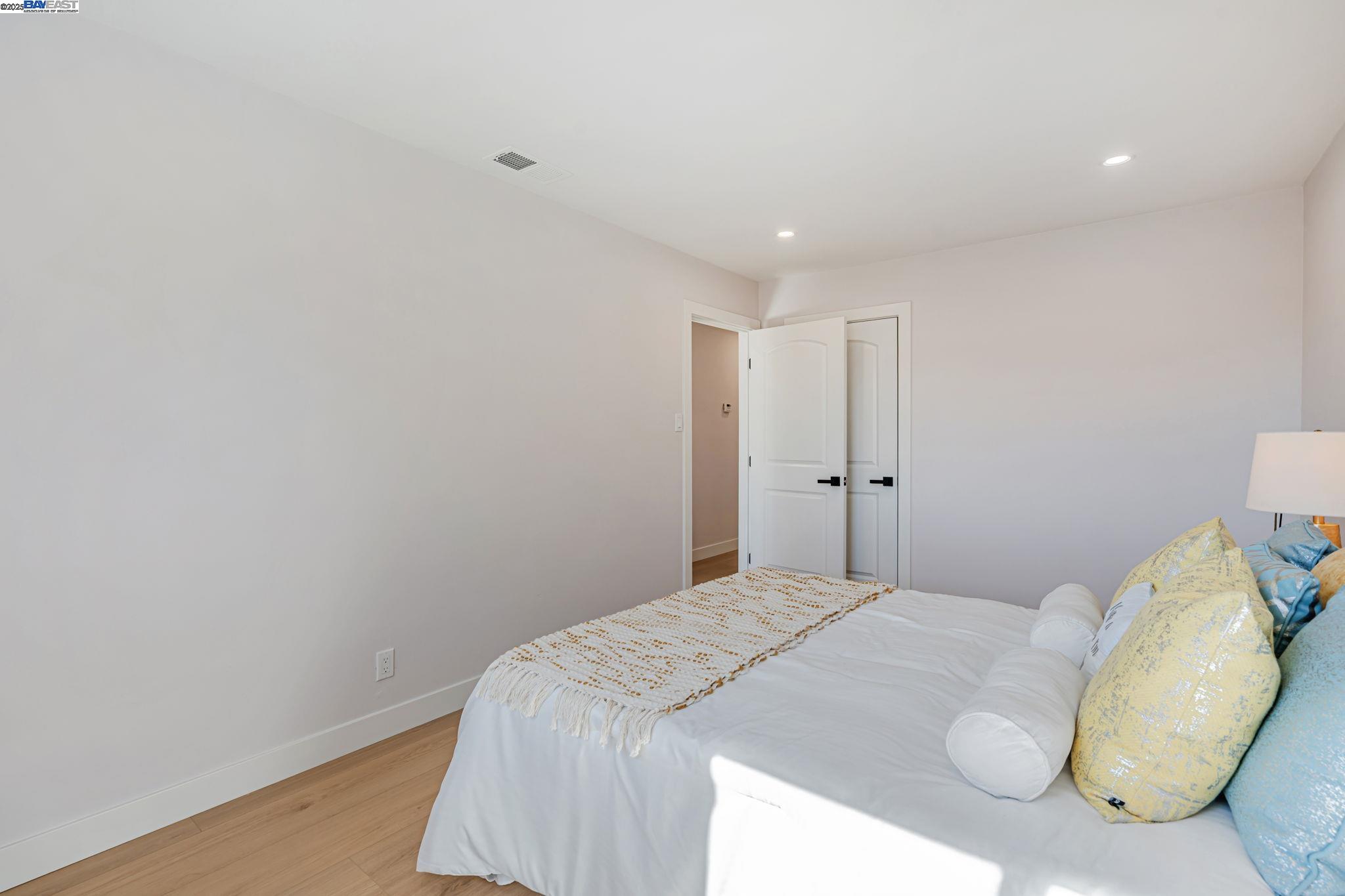 Detail Gallery Image 22 of 35 For 1923 Fairbanks St, San Leandro,  CA 94577 - 4 Beds | 2 Baths