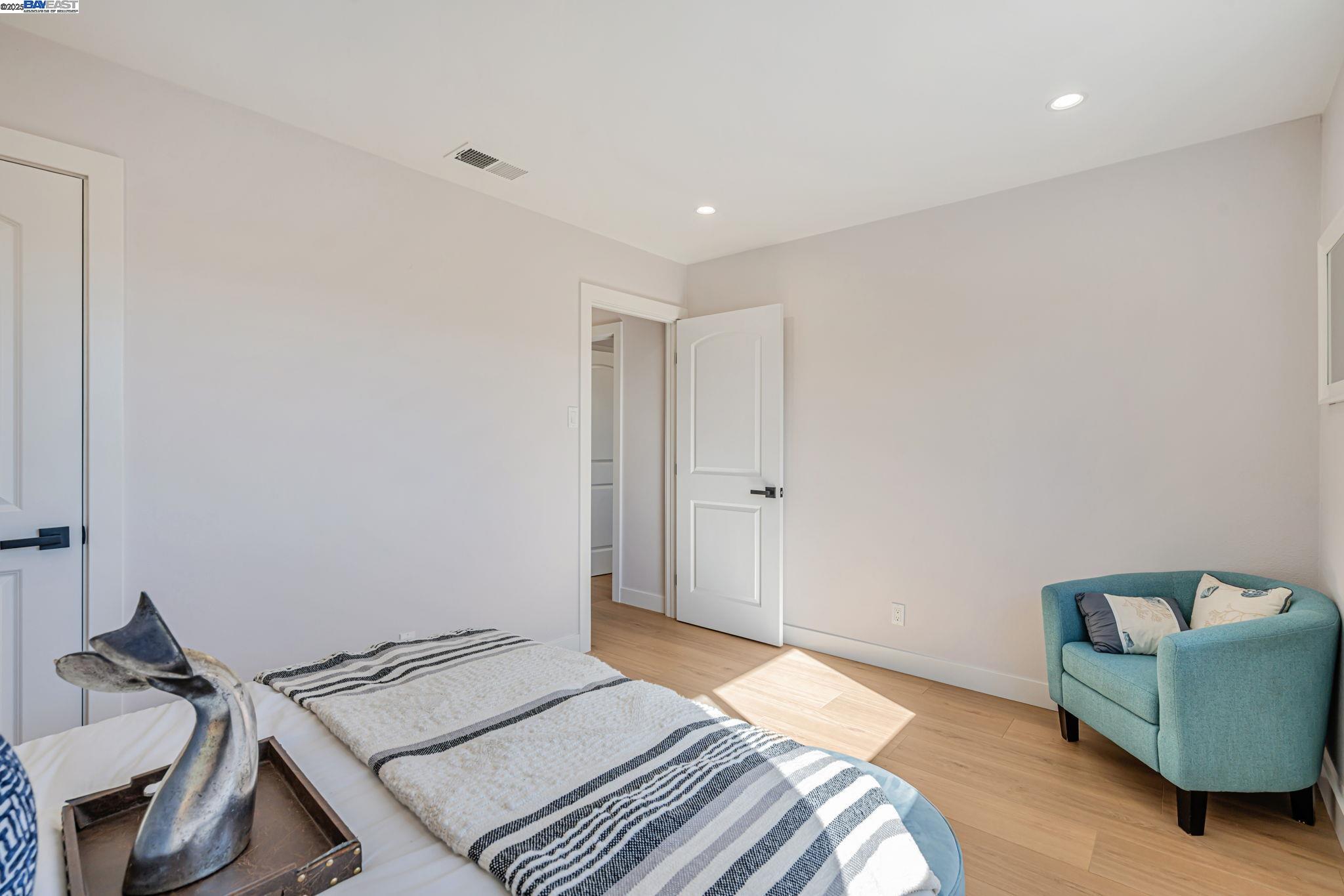 Detail Gallery Image 25 of 35 For 1923 Fairbanks St, San Leandro,  CA 94577 - 4 Beds | 2 Baths