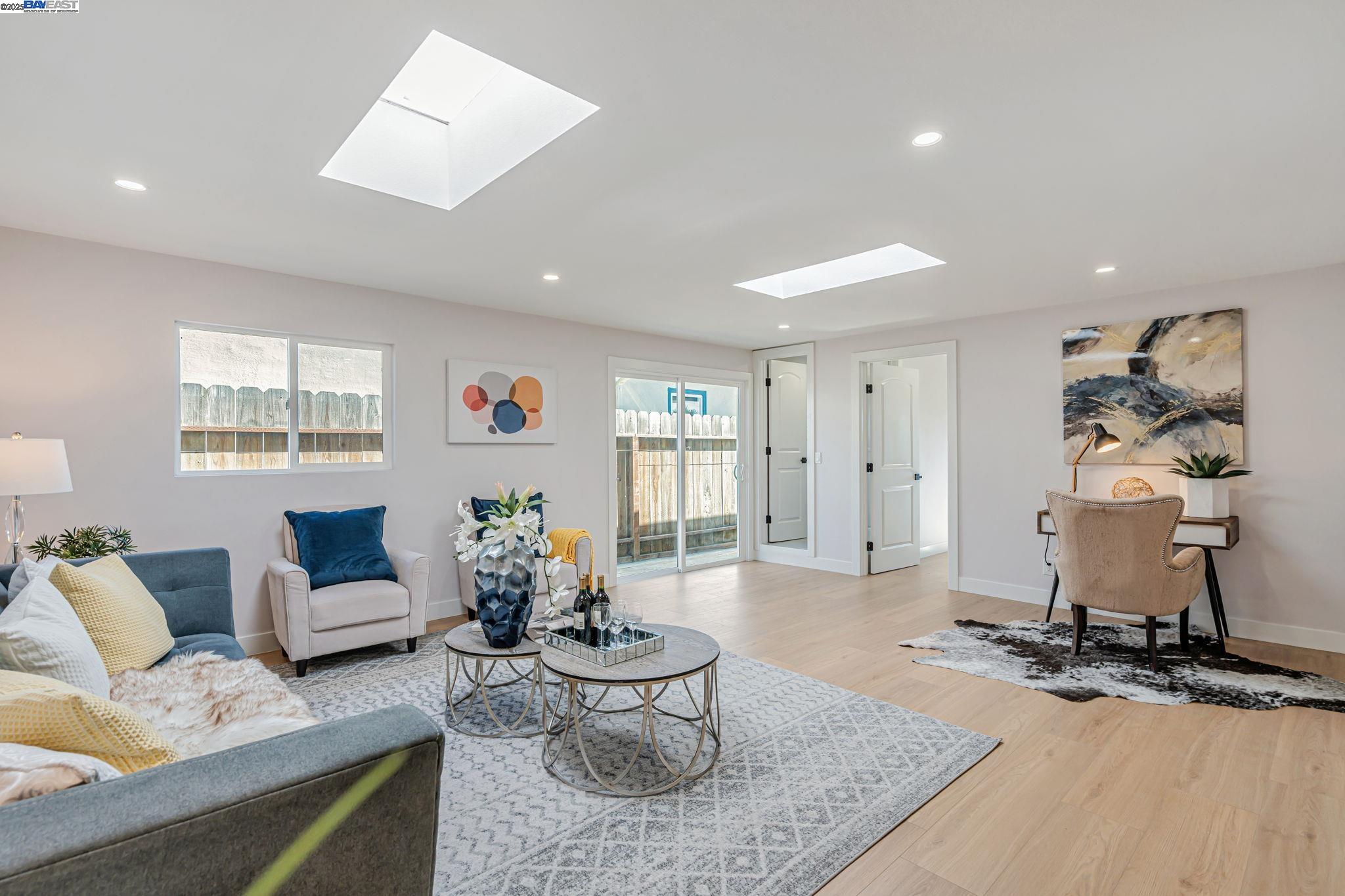 Detail Gallery Image 8 of 35 For 1923 Fairbanks St, San Leandro,  CA 94577 - 4 Beds | 2 Baths