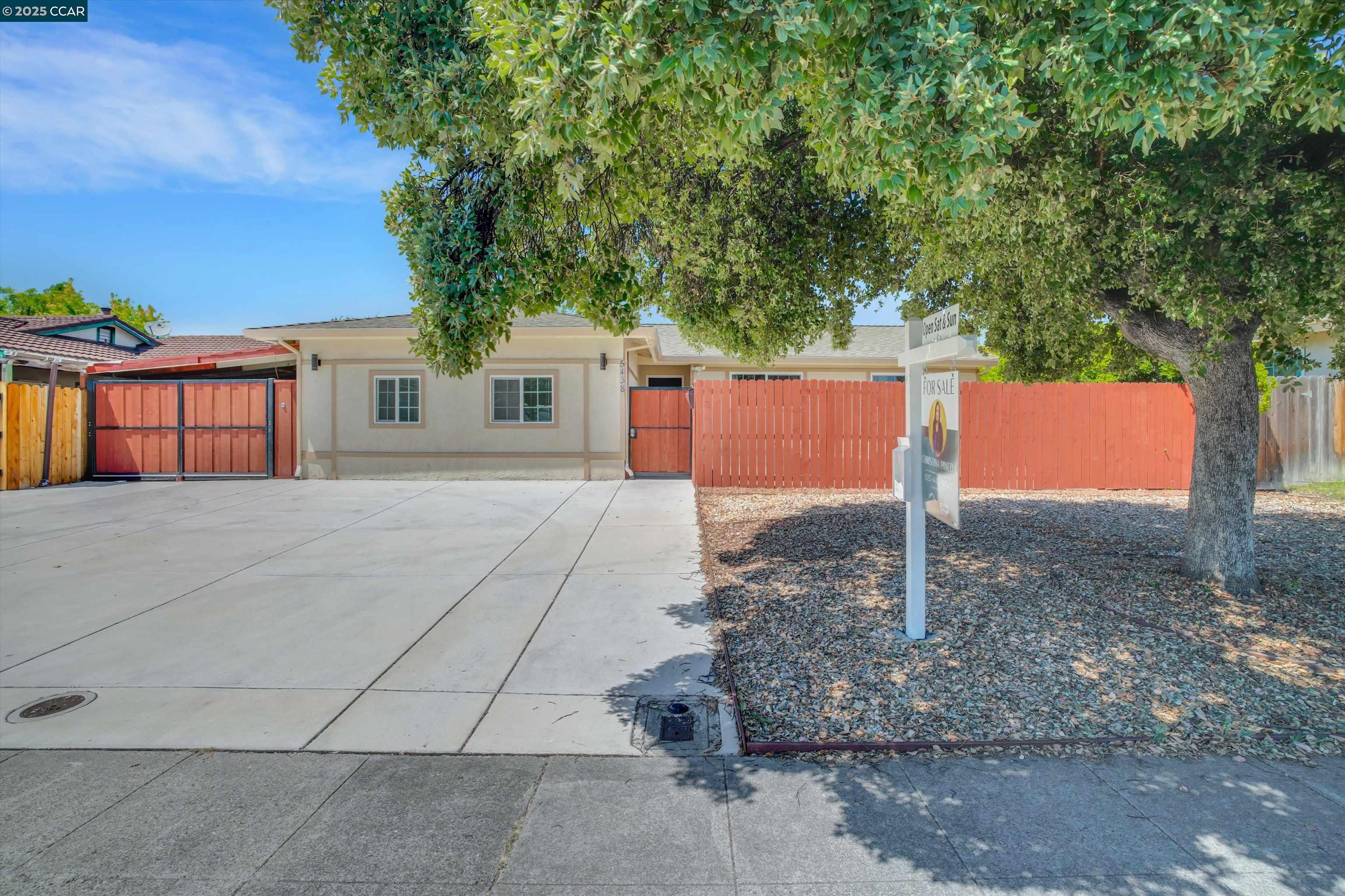 Detail Gallery Image 2 of 37 For 5438 Scenic Ave, Livermore,  CA 94551 - 4 Beds | 2 Baths