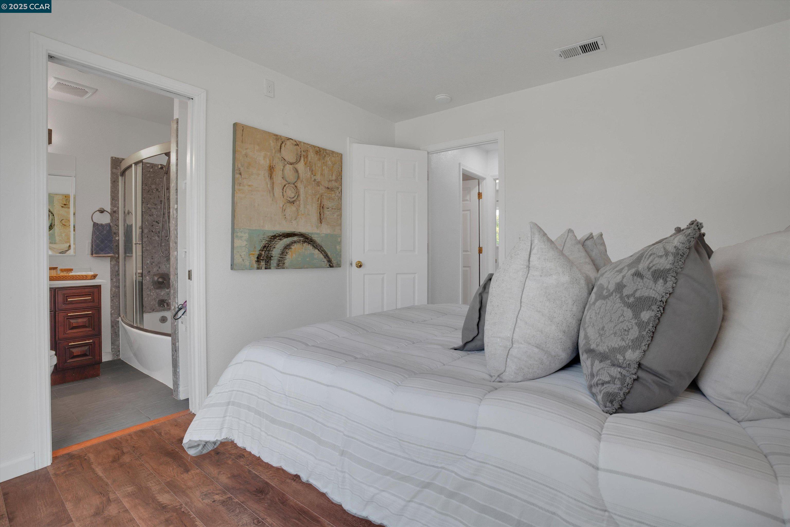 Detail Gallery Image 17 of 37 For 5438 Scenic Ave, Livermore,  CA 94551 - 4 Beds | 2 Baths