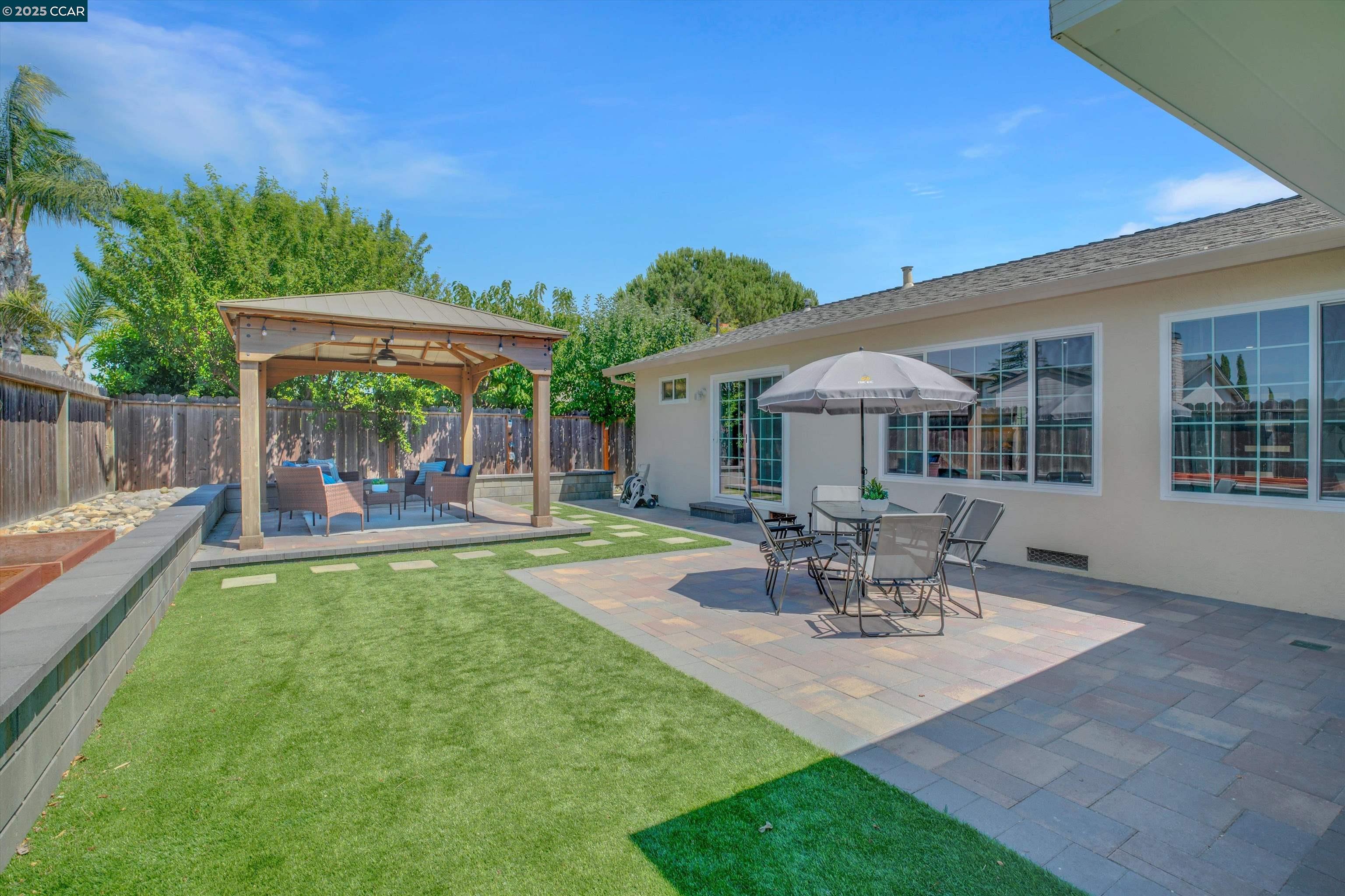 Detail Gallery Image 3 of 37 For 5438 Scenic Ave, Livermore,  CA 94551 - 4 Beds | 2 Baths