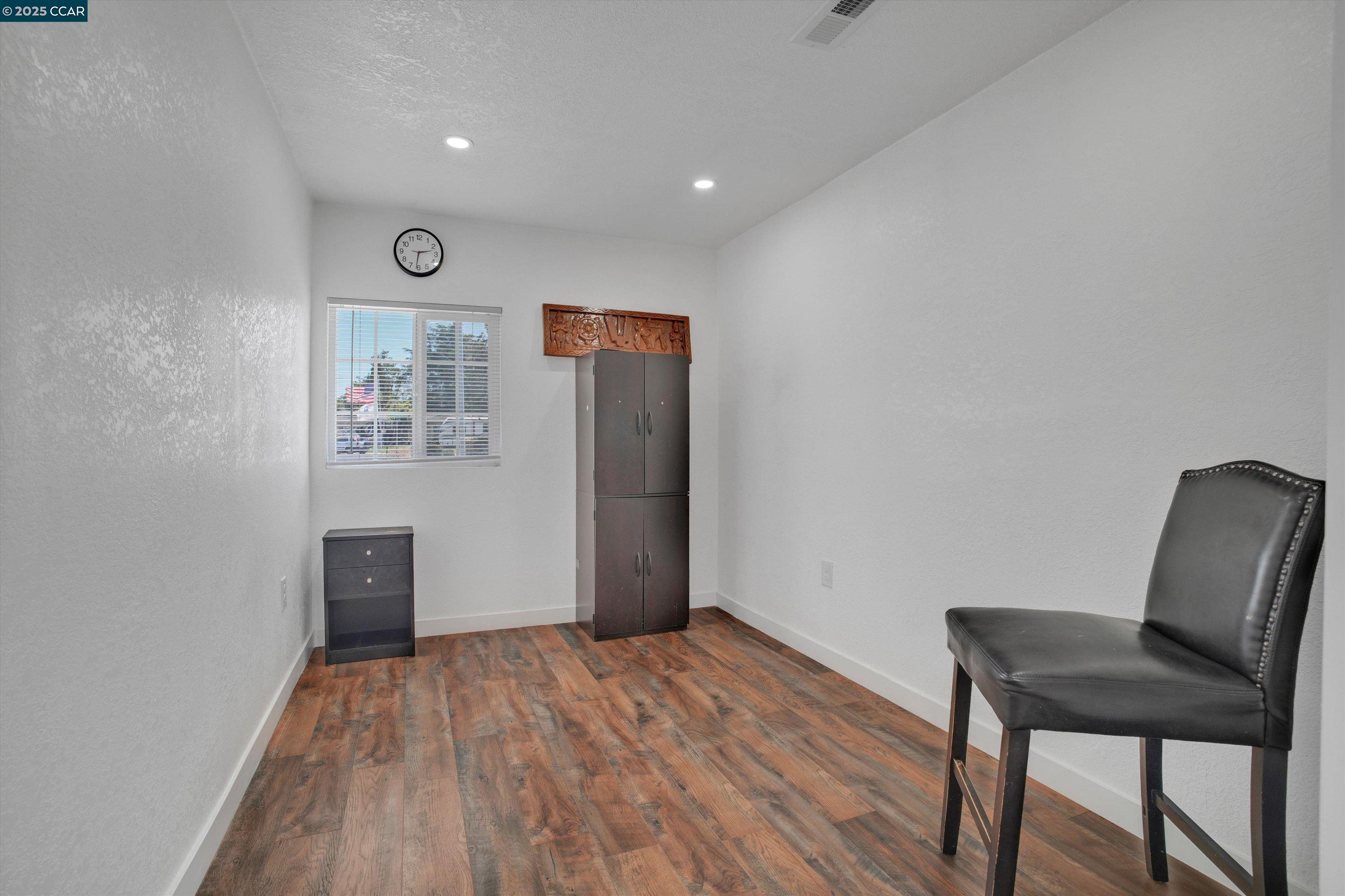 Detail Gallery Image 27 of 37 For 5438 Scenic Ave, Livermore,  CA 94551 - 4 Beds | 2 Baths