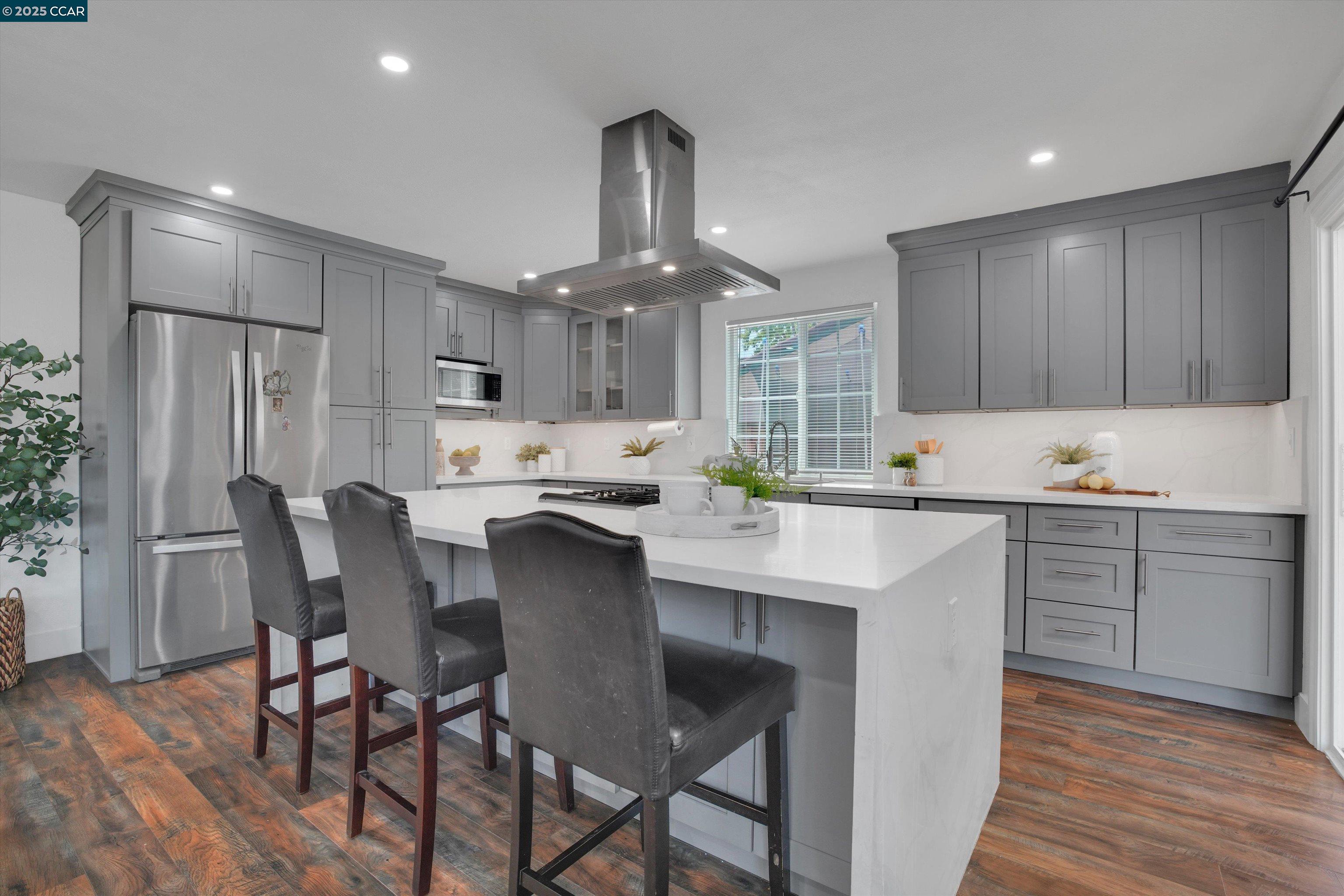 Detail Gallery Image 10 of 37 For 5438 Scenic Ave, Livermore,  CA 94551 - 4 Beds | 2 Baths