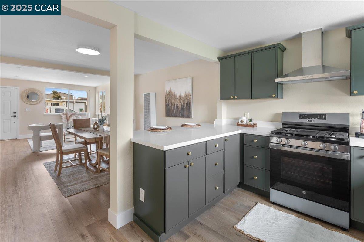 Detail Gallery Image 11 of 29 For 2367 Dover Ave, San Pablo,  CA 94806 - 3 Beds | 2 Baths
