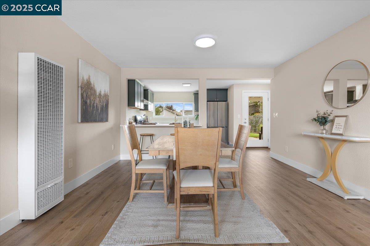 Detail Gallery Image 6 of 29 For 2367 Dover Ave, San Pablo,  CA 94806 - 3 Beds | 2 Baths