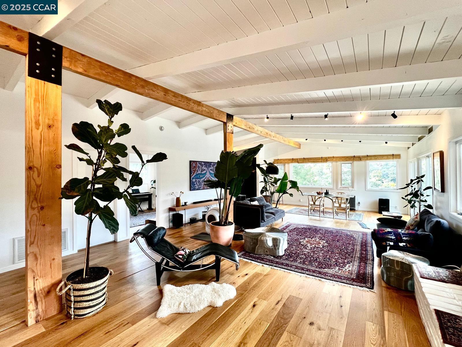5915 ALHAMBRA AVE, Oakland, California 94611, 4 Bedrooms Bedrooms, 7 Rooms Rooms,3 BathroomsBathrooms,Residential,For Sale,5915 ALHAMBRA AVE,41105254