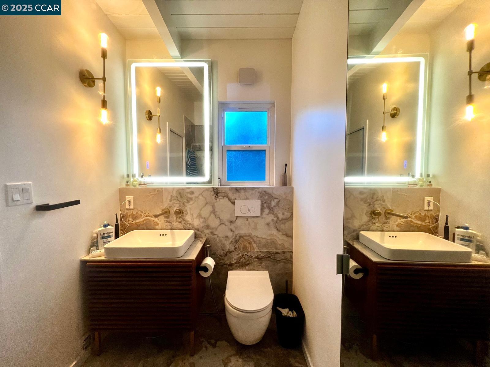 5915 ALHAMBRA AVE, Oakland, California 94611, 4 Bedrooms Bedrooms, 7 Rooms Rooms,3 BathroomsBathrooms,Residential,For Sale,5915 ALHAMBRA AVE,41105254