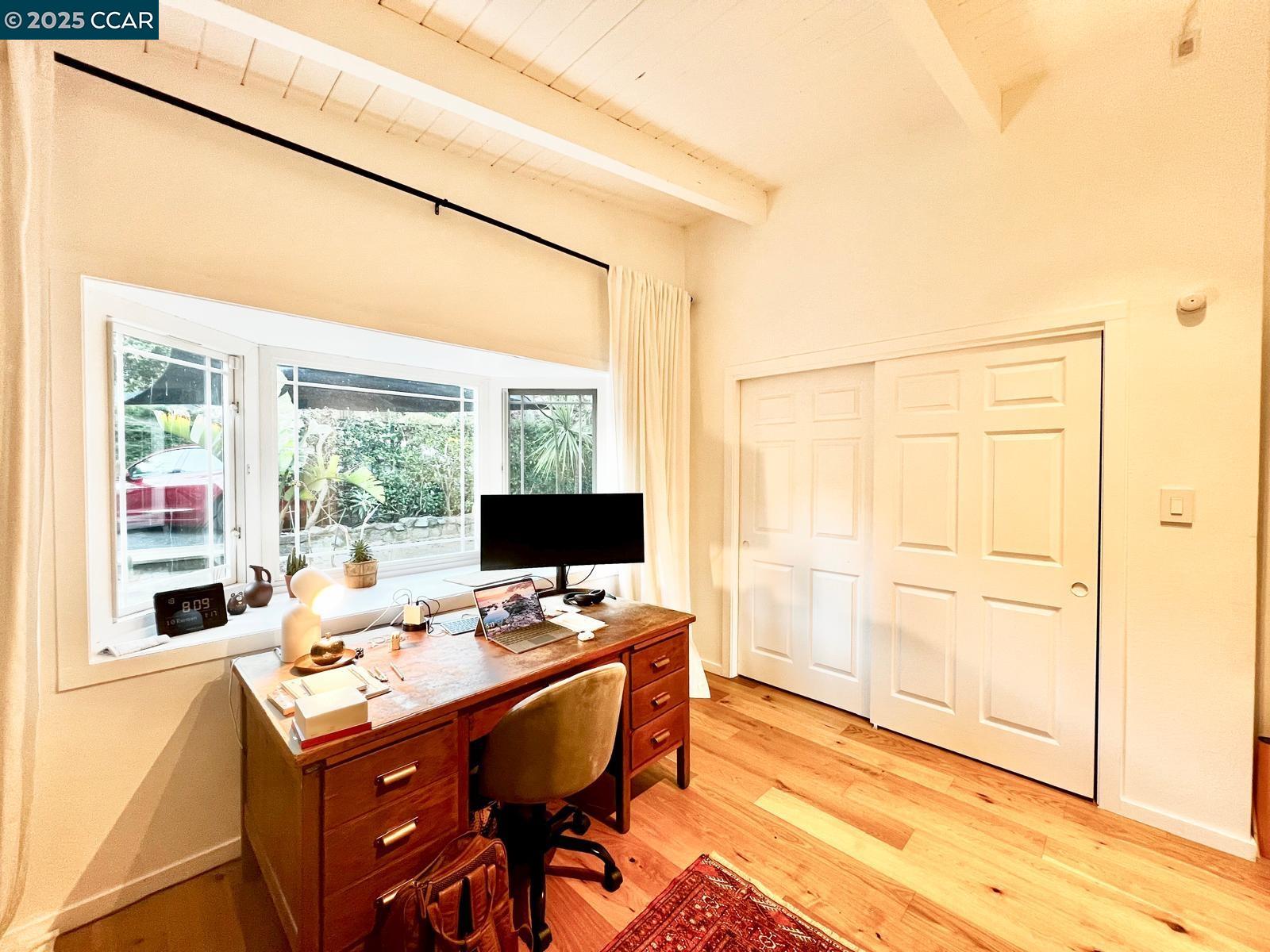 5915 ALHAMBRA AVE, Oakland, California 94611, 4 Bedrooms Bedrooms, 7 Rooms Rooms,3 BathroomsBathrooms,Residential,For Sale,5915 ALHAMBRA AVE,41105254