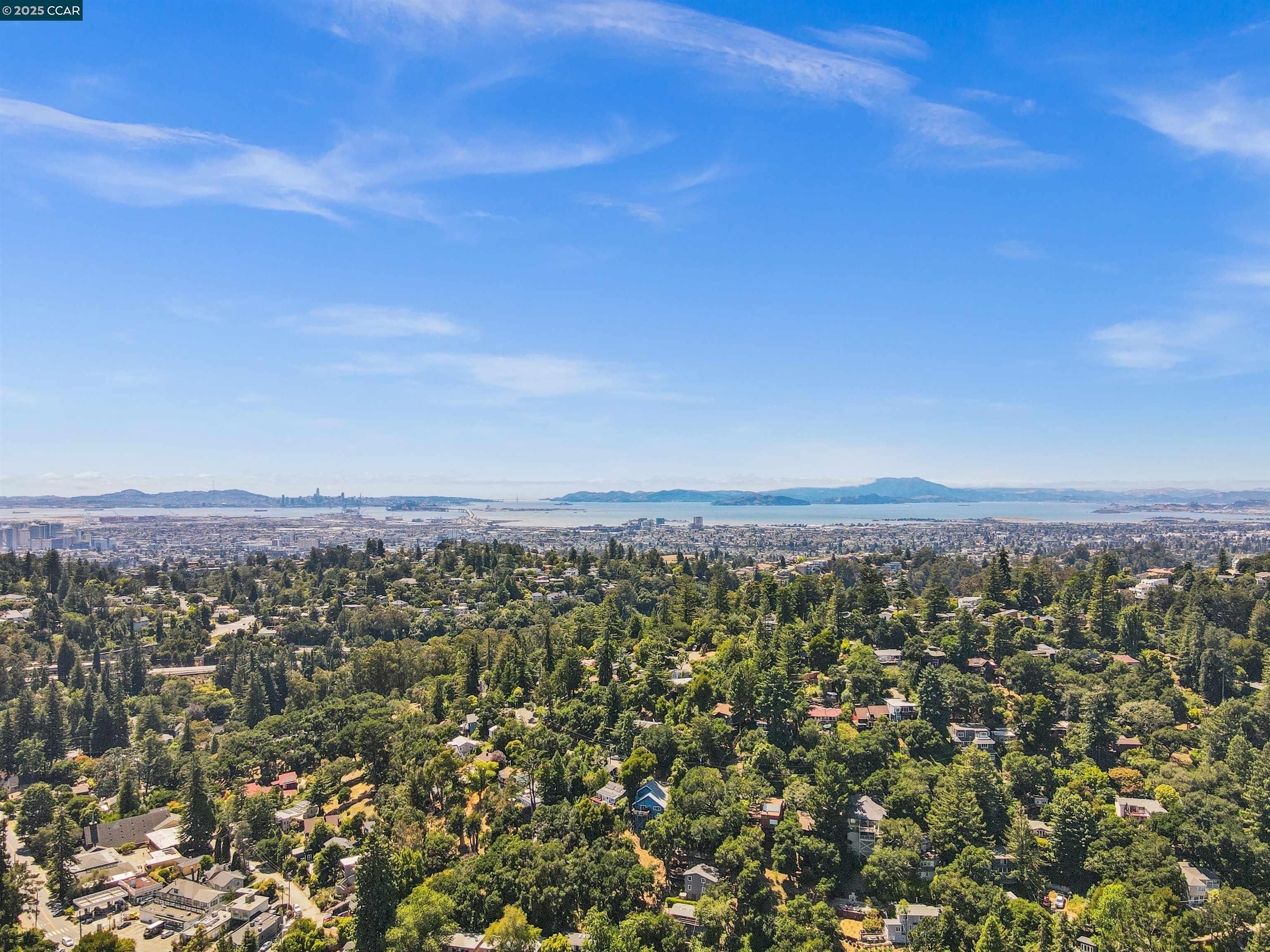 5915 ALHAMBRA AVE, Oakland, California 94611, 4 Bedrooms Bedrooms, 7 Rooms Rooms,3 BathroomsBathrooms,Residential,For Sale,5915 ALHAMBRA AVE,41105254