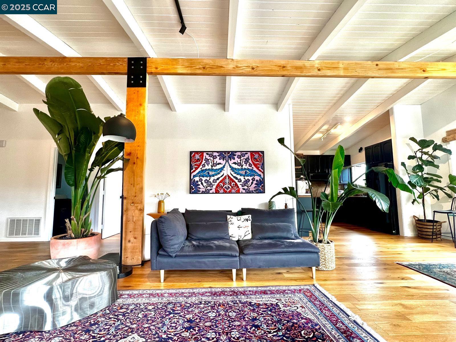 5915 ALHAMBRA AVE, Oakland, California 94611, 4 Bedrooms Bedrooms, 7 Rooms Rooms,3 BathroomsBathrooms,Residential,For Sale,5915 ALHAMBRA AVE,41105254