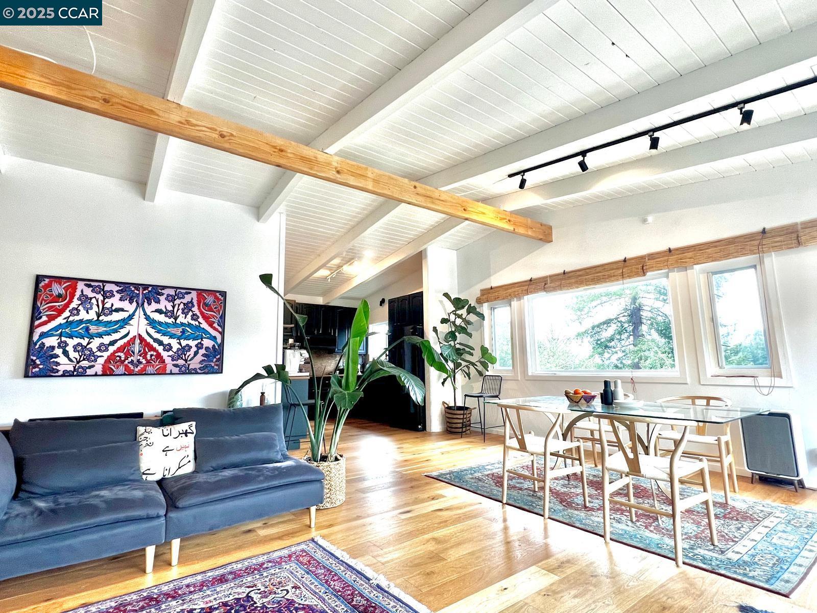 5915 ALHAMBRA AVE, Oakland, California 94611, 4 Bedrooms Bedrooms, 7 Rooms Rooms,3 BathroomsBathrooms,Residential,For Sale,5915 ALHAMBRA AVE,41105254