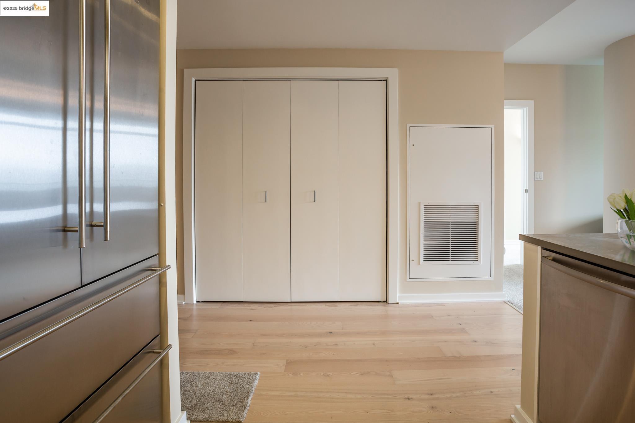 Detail Gallery Image 6 of 23 For 1 Hawthorne 14c,  San Francisco,  CA 94105 - 2 Beds | 2 Baths